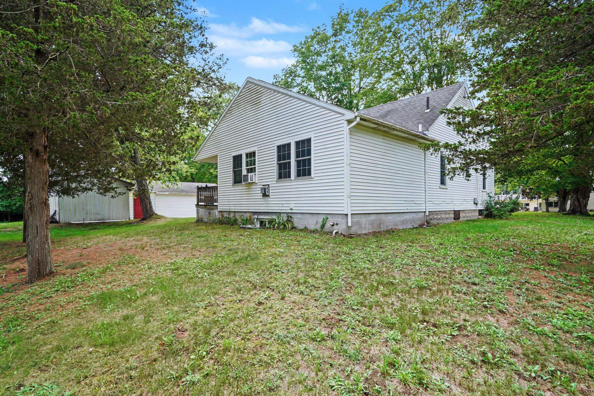6516 Martin Road Norton Shores MI 49444