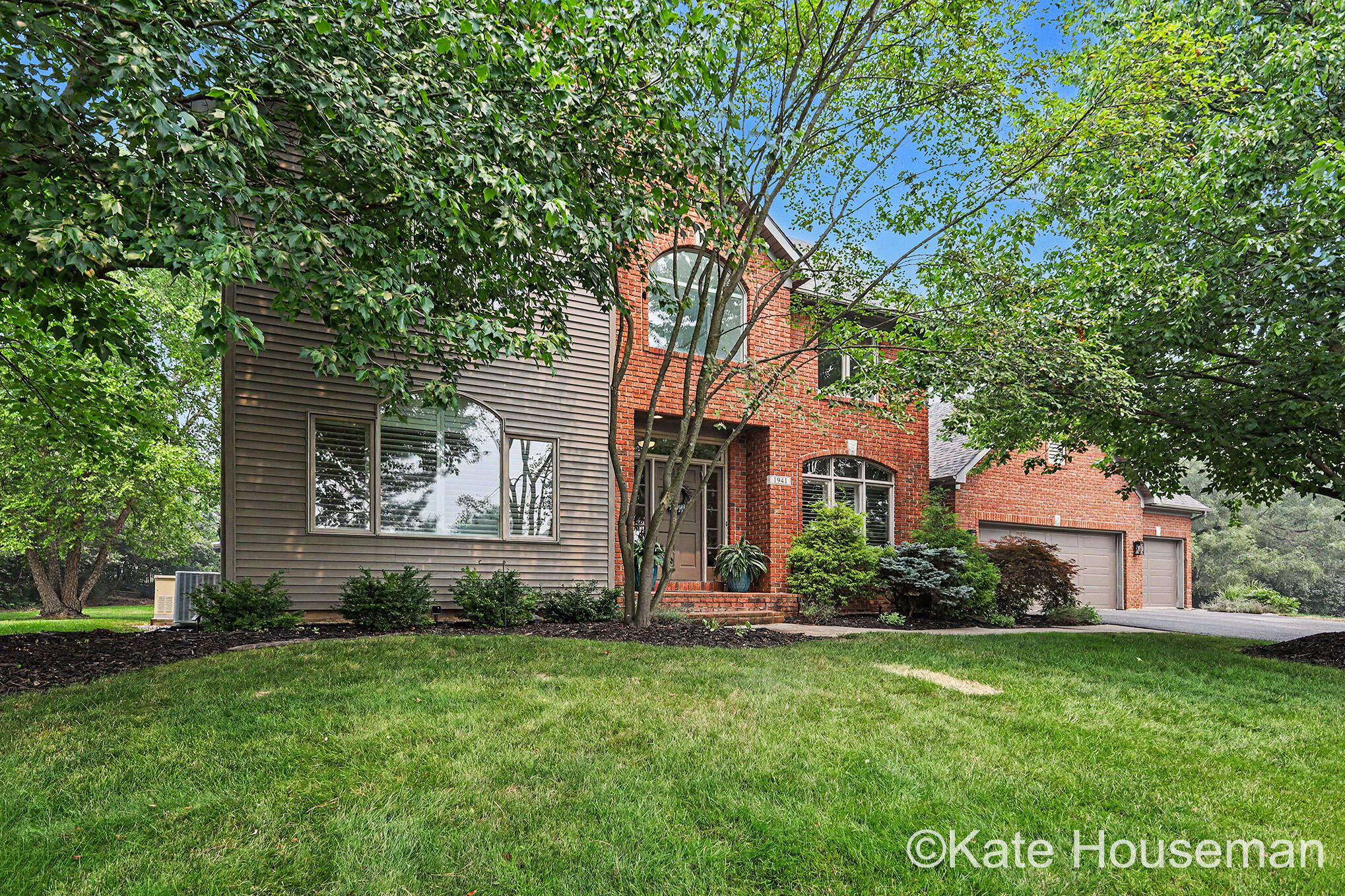 1941 Jennydale Court SE Grand Rapids MI 49546