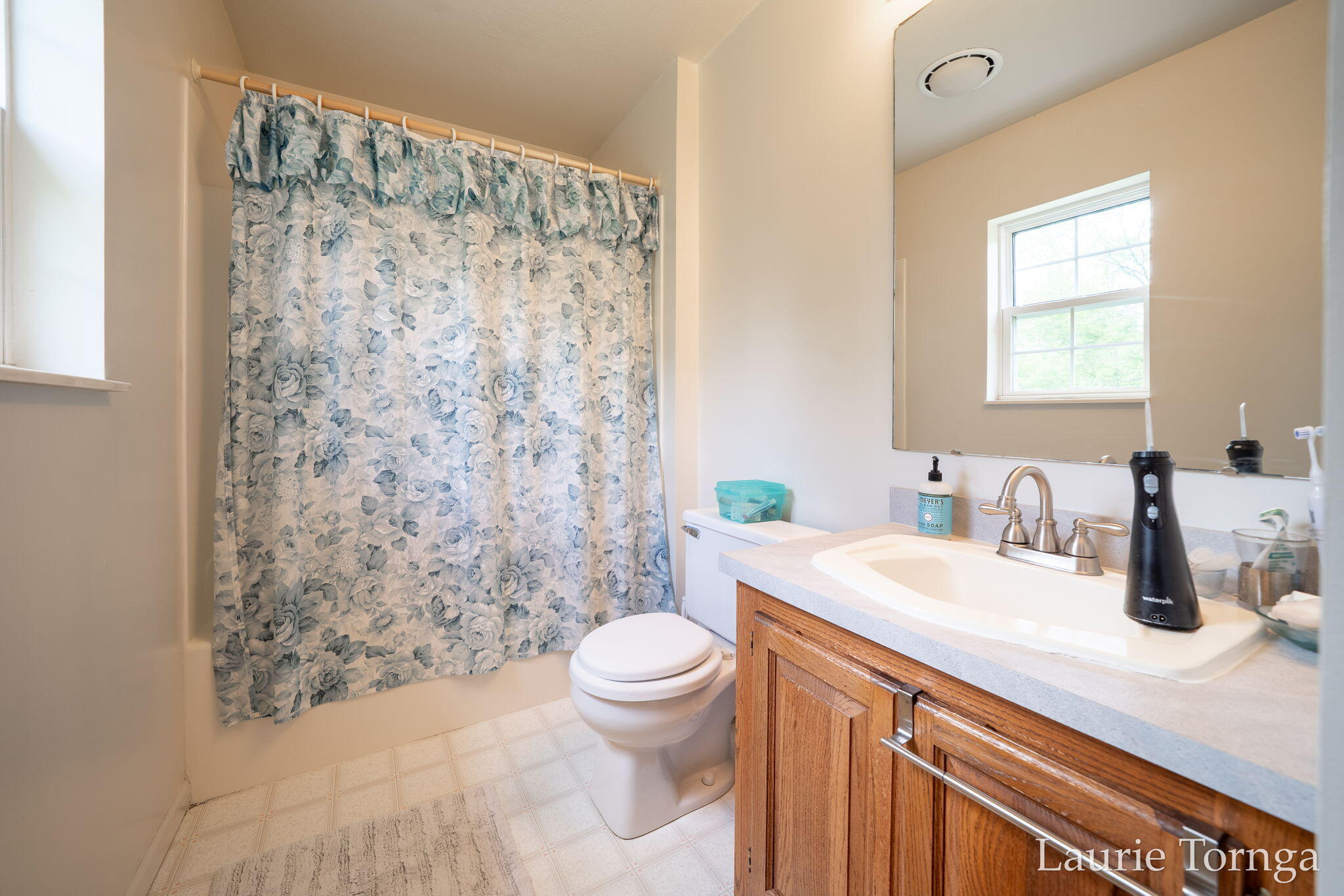 2670 Grand River Drive NE Grand Rapids MI 49525