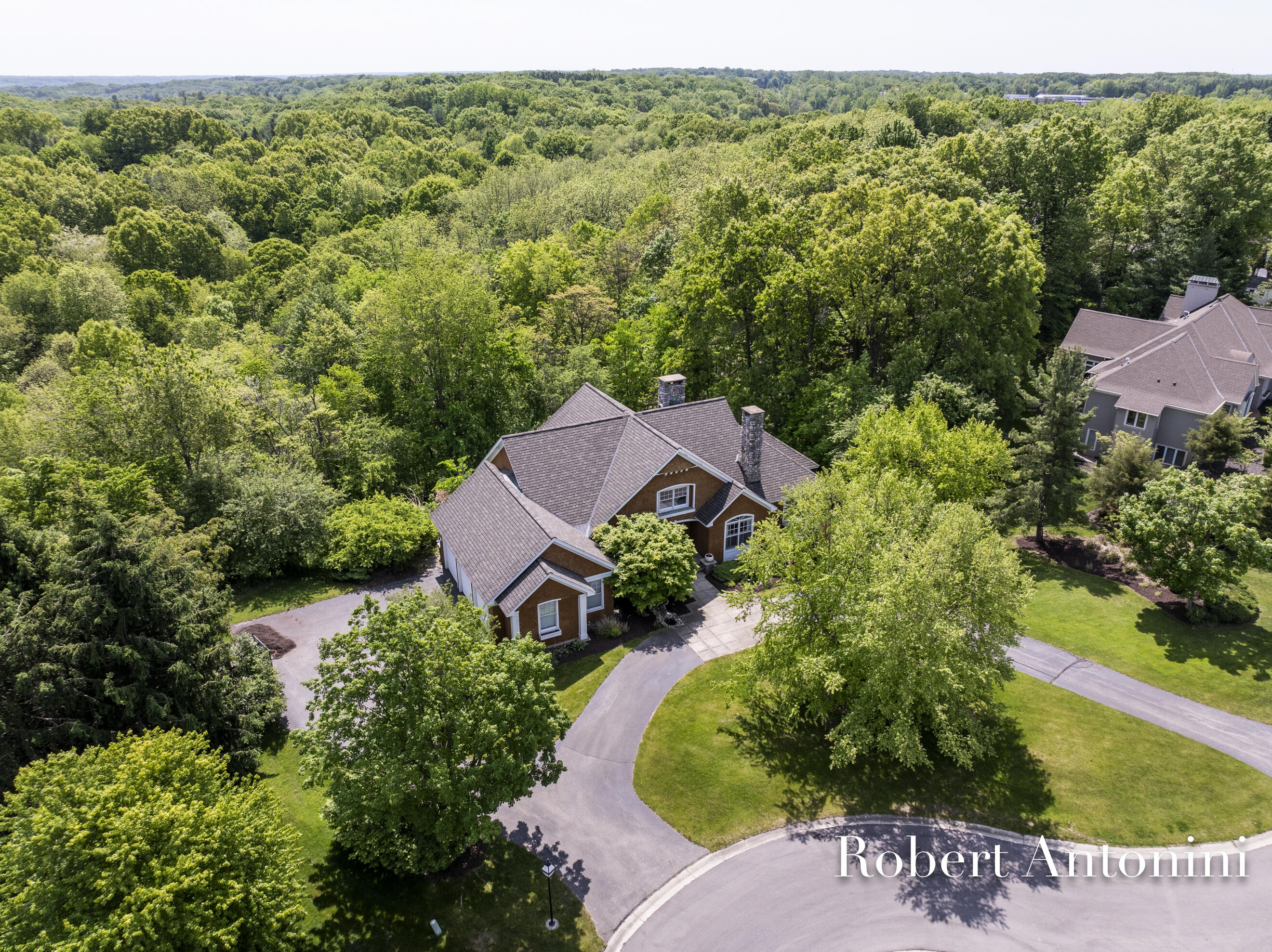 1740 Flowers Mill Court NE Grand Rapids MI 49525