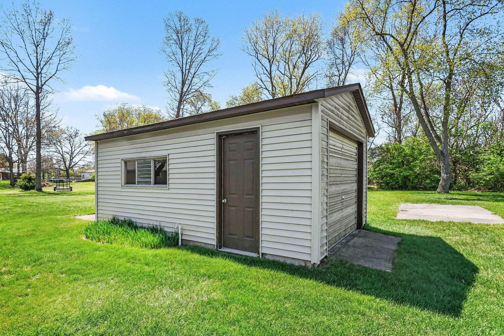 70620 Dennis Drive Niles MI 49120