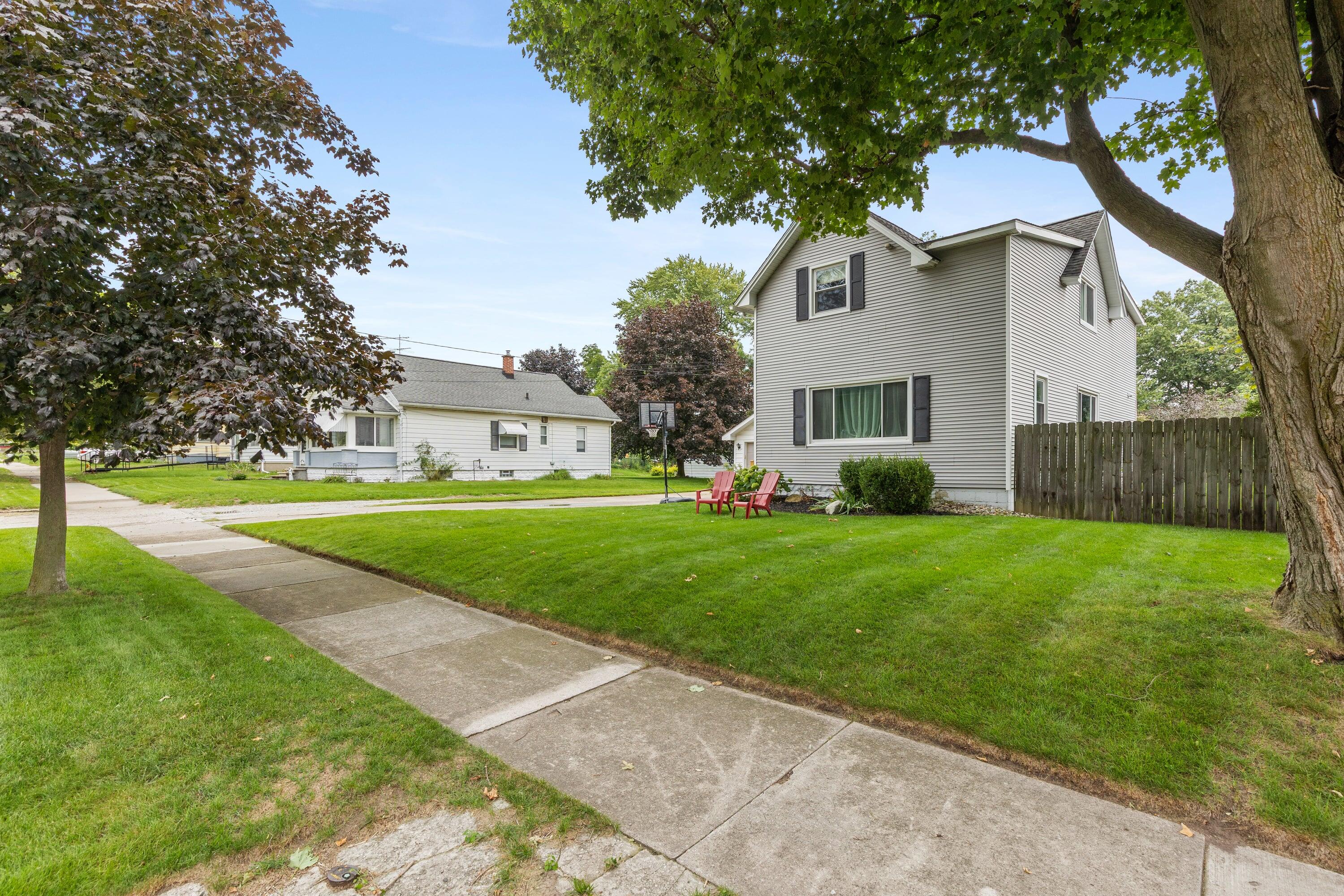 634 Burke Avenue NE Grand Rapids MI 49503