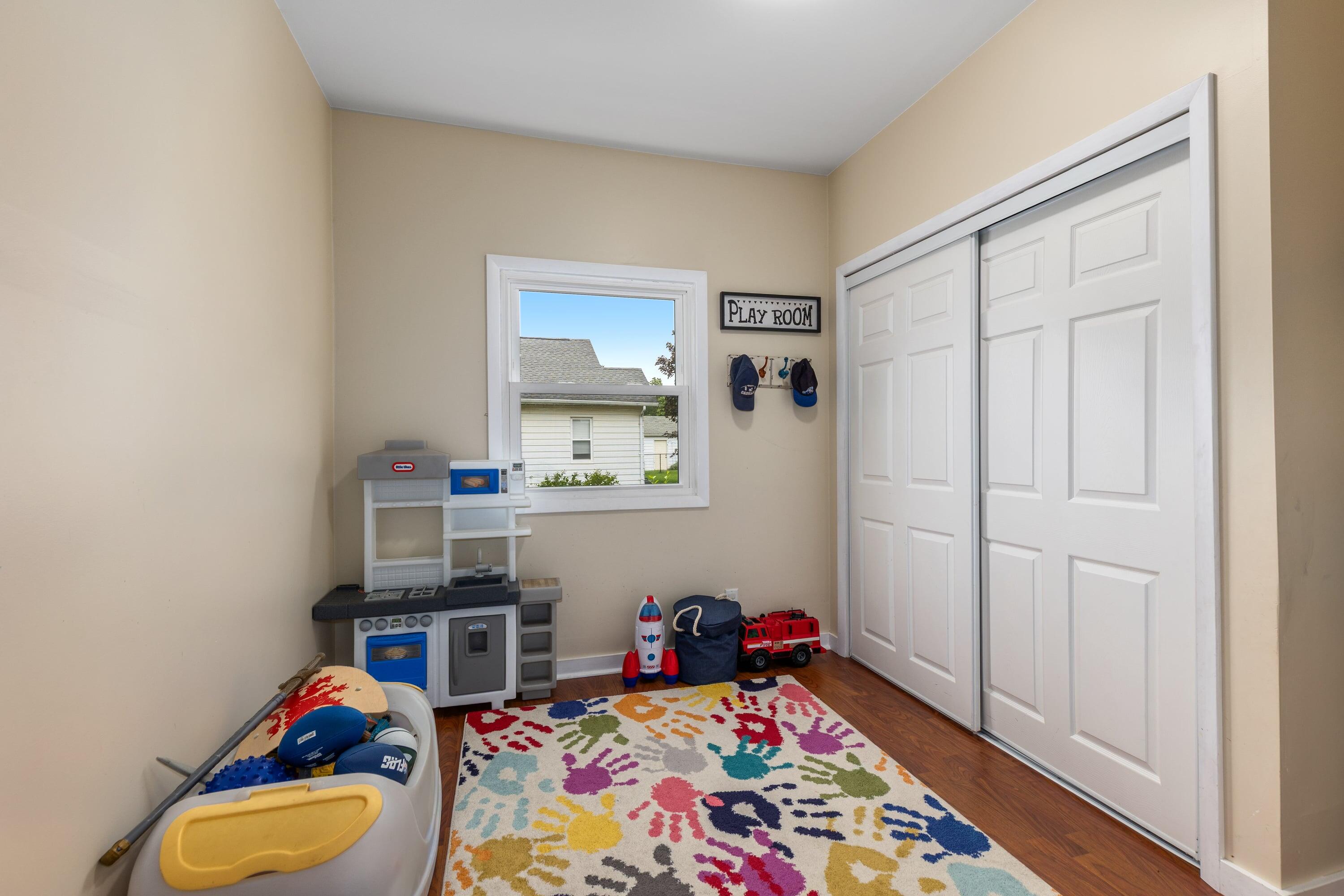 634 Burke Avenue NE Grand Rapids MI 49503