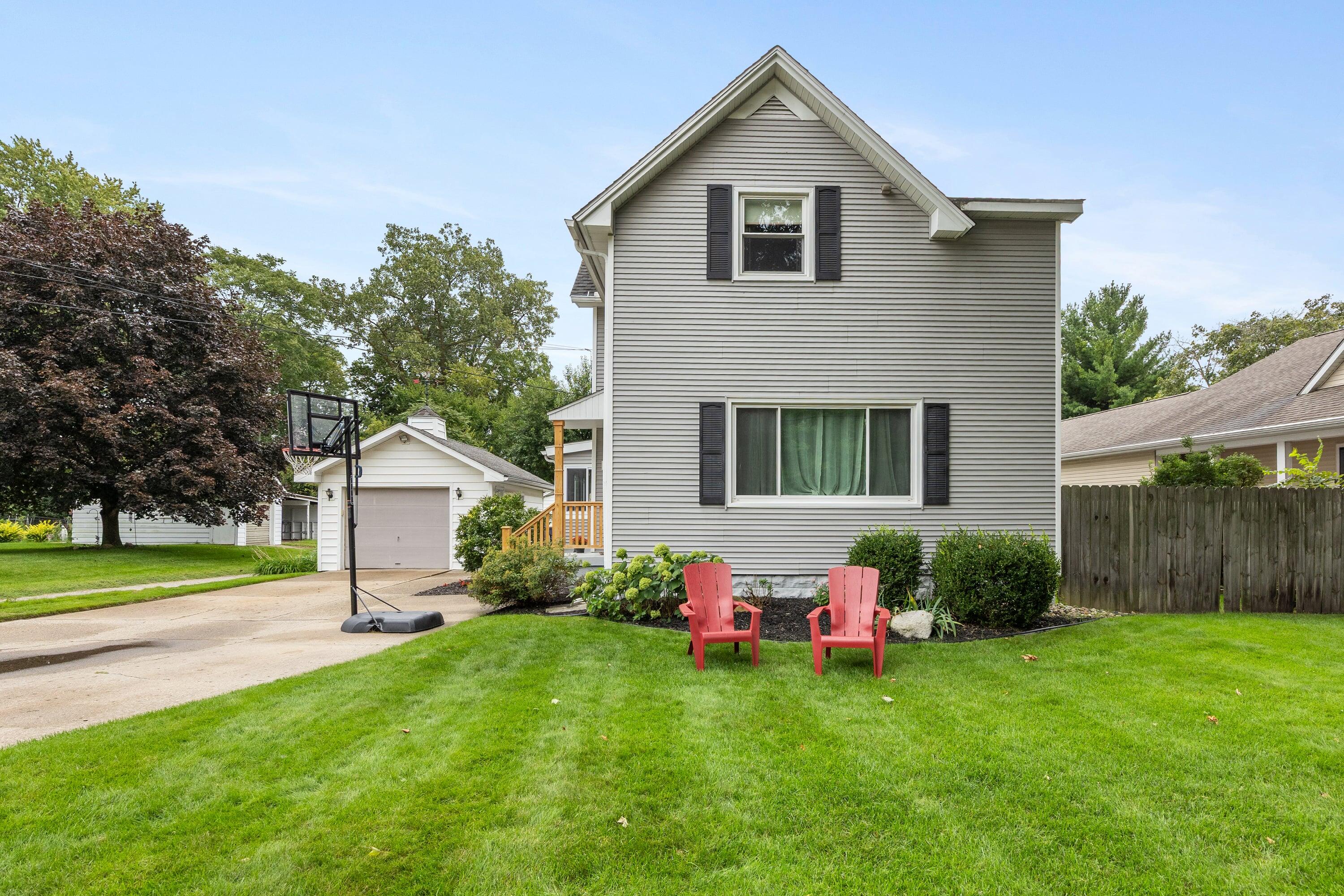 634 Burke Avenue NE Grand Rapids MI 49503