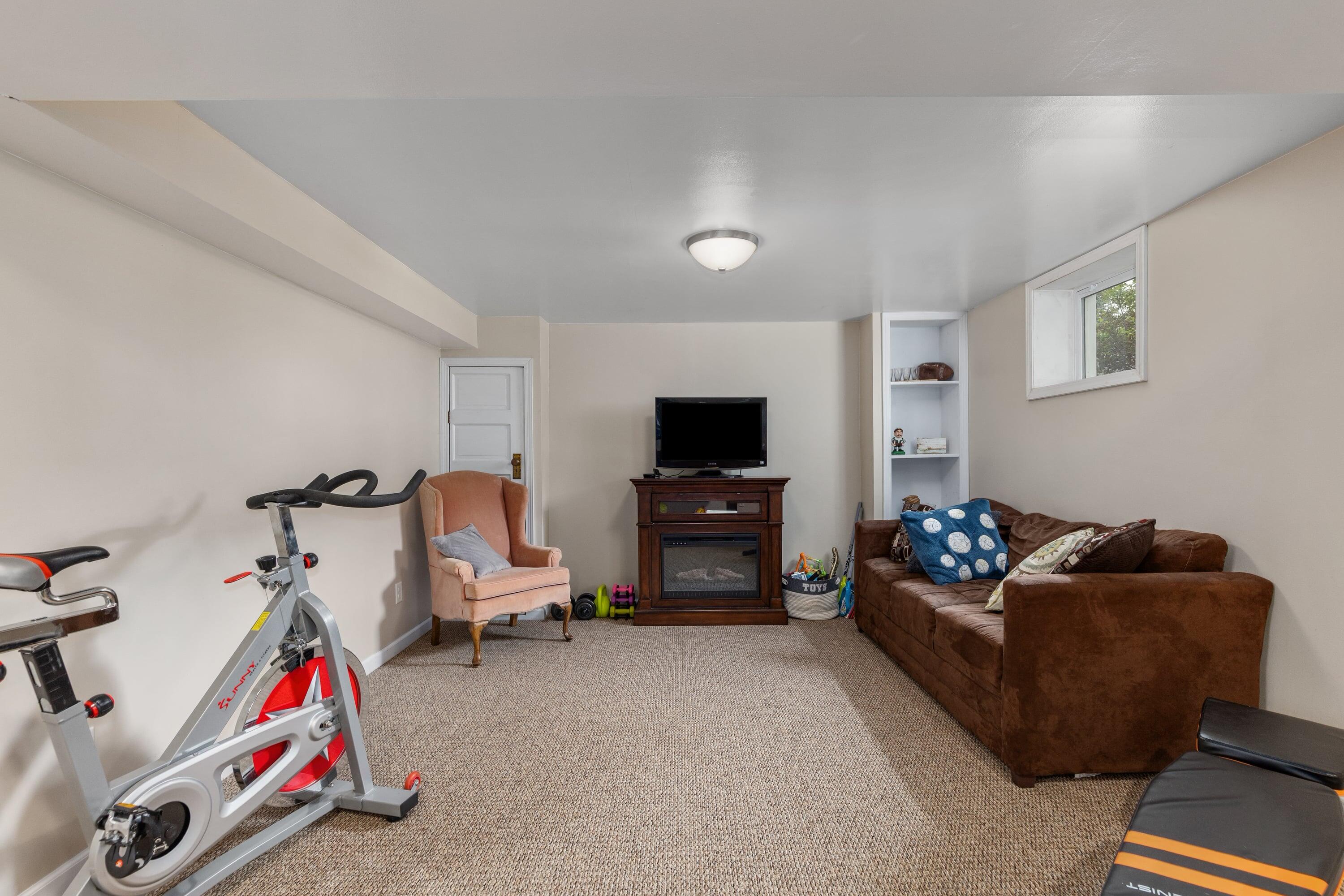 634 Burke Avenue NE Grand Rapids MI 49503