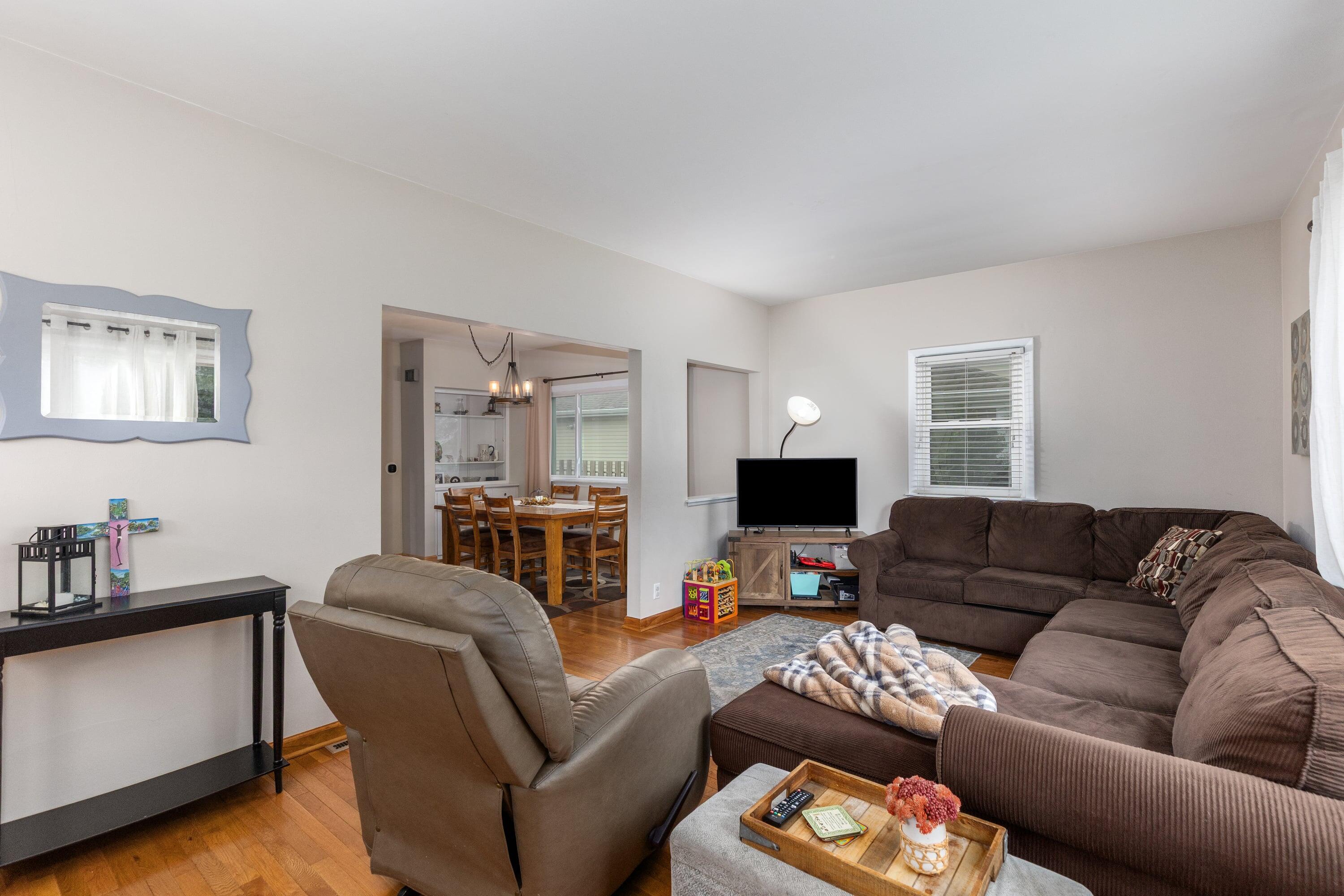 634 Burke Avenue NE Grand Rapids MI 49503