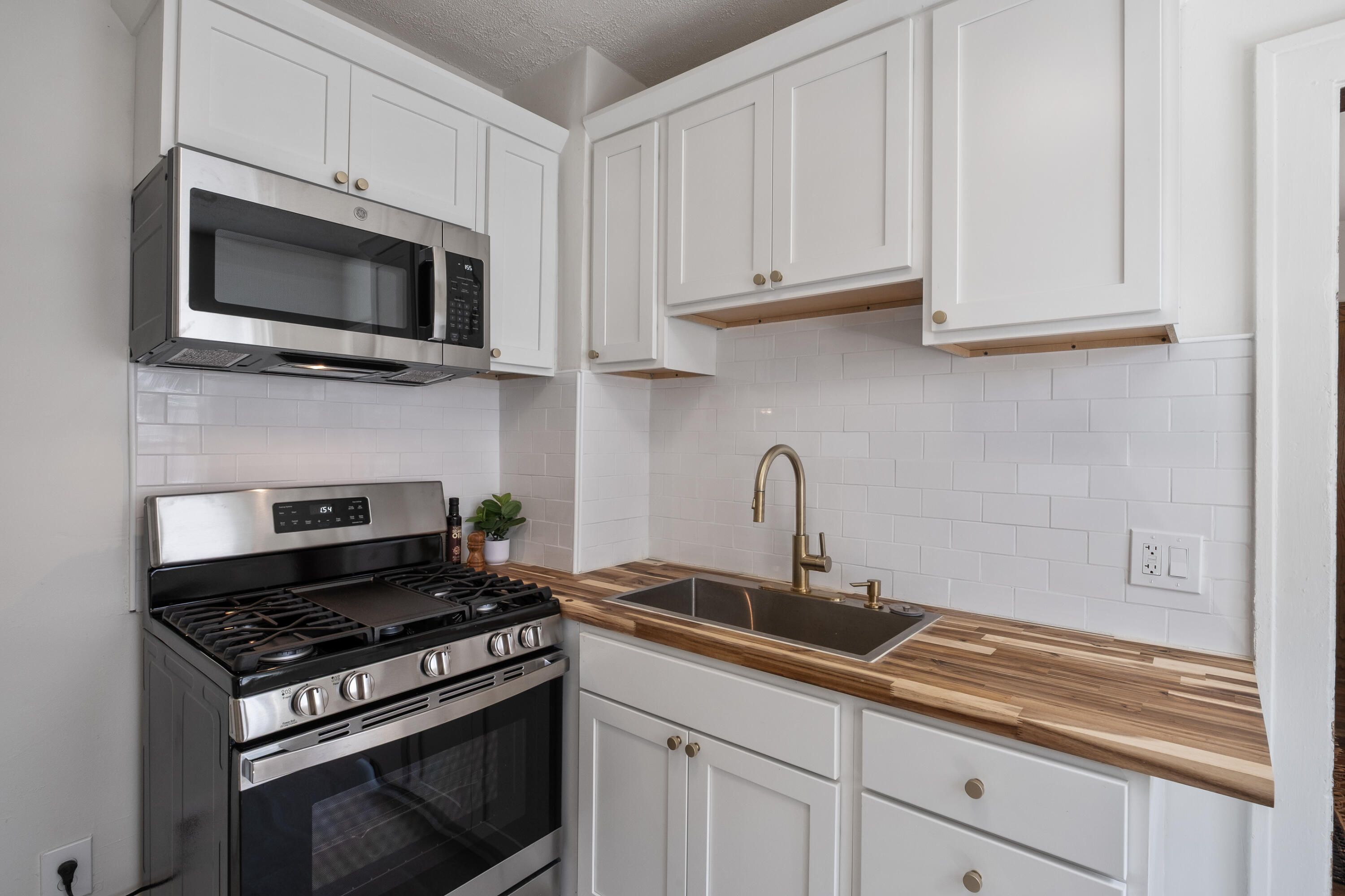 1919 Lafayette Avenue SE Grand Rapids MI 49507