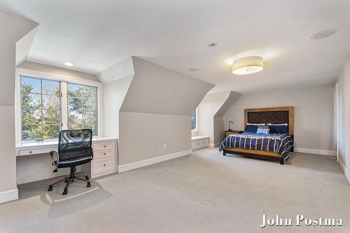2929 Bonnell Avenue SE East Grand Rapids MI 49506