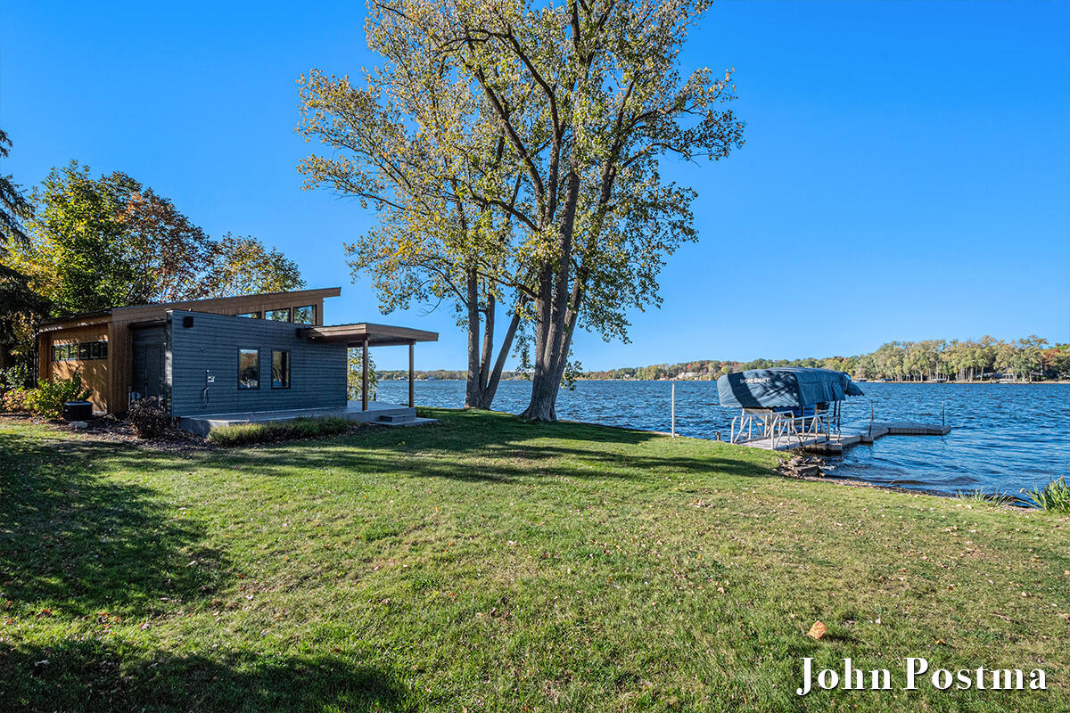 2929 Bonnell Avenue SE East Grand Rapids MI 49506