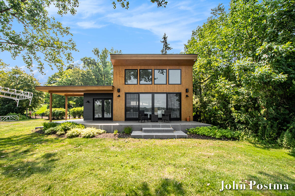 2929 Bonnell Avenue SE East Grand Rapids MI 49506