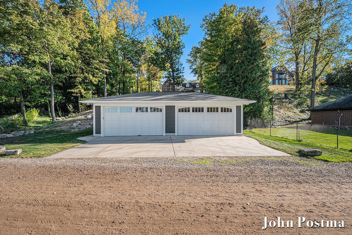 2929 Bonnell Avenue SE East Grand Rapids MI 49506