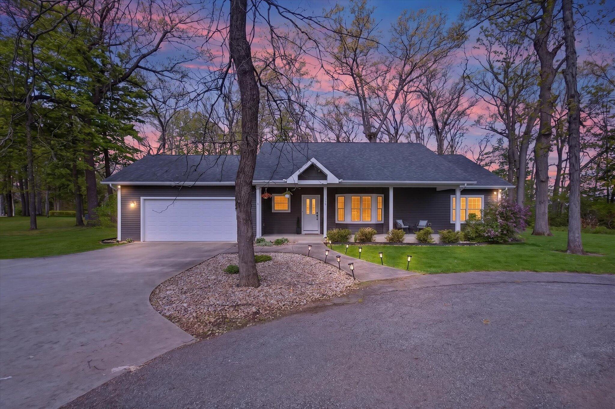 2917 White Oaks Ridge Buchanan MI 49107