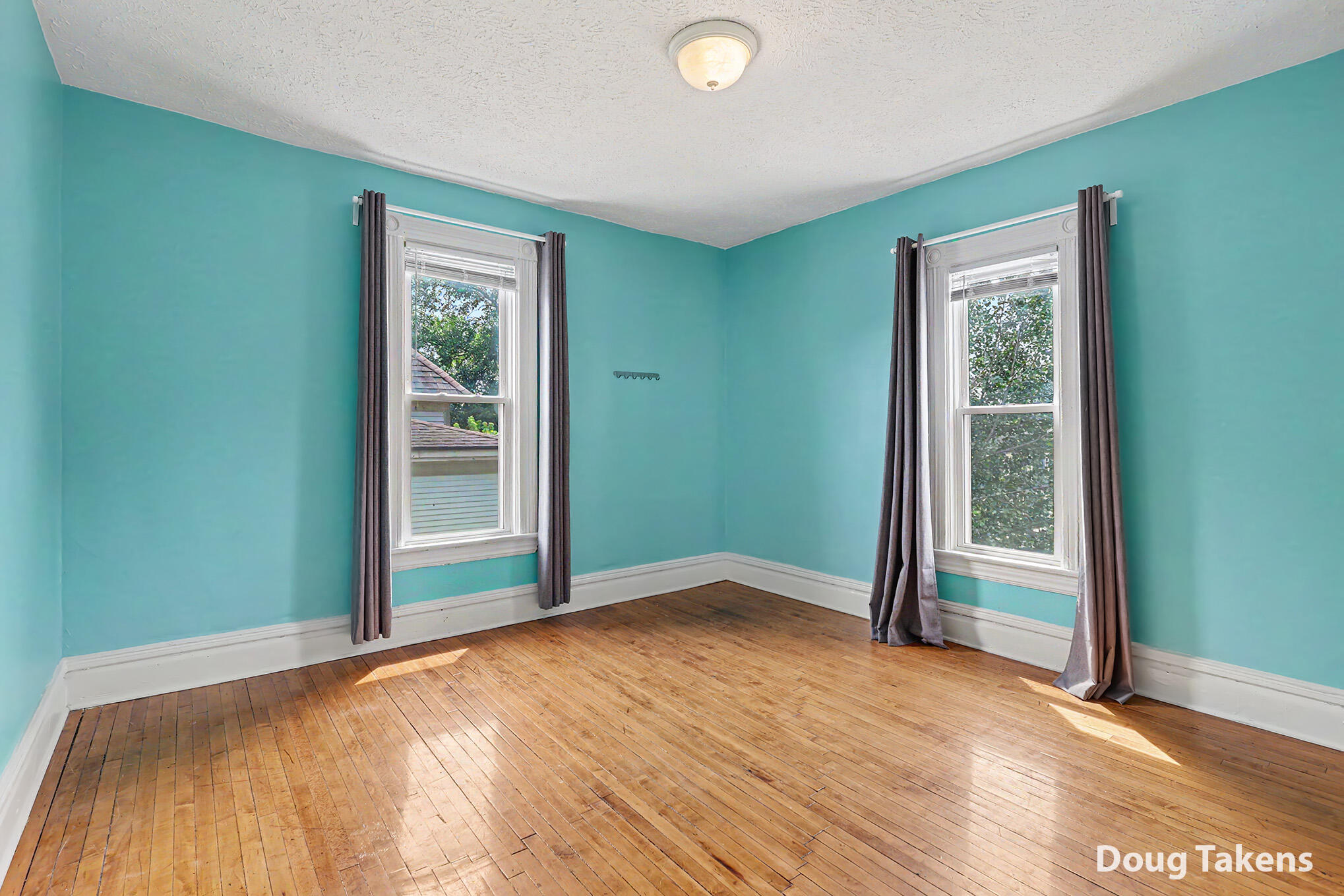 735 Paris Avenue SE Grand Rapids MI 49503