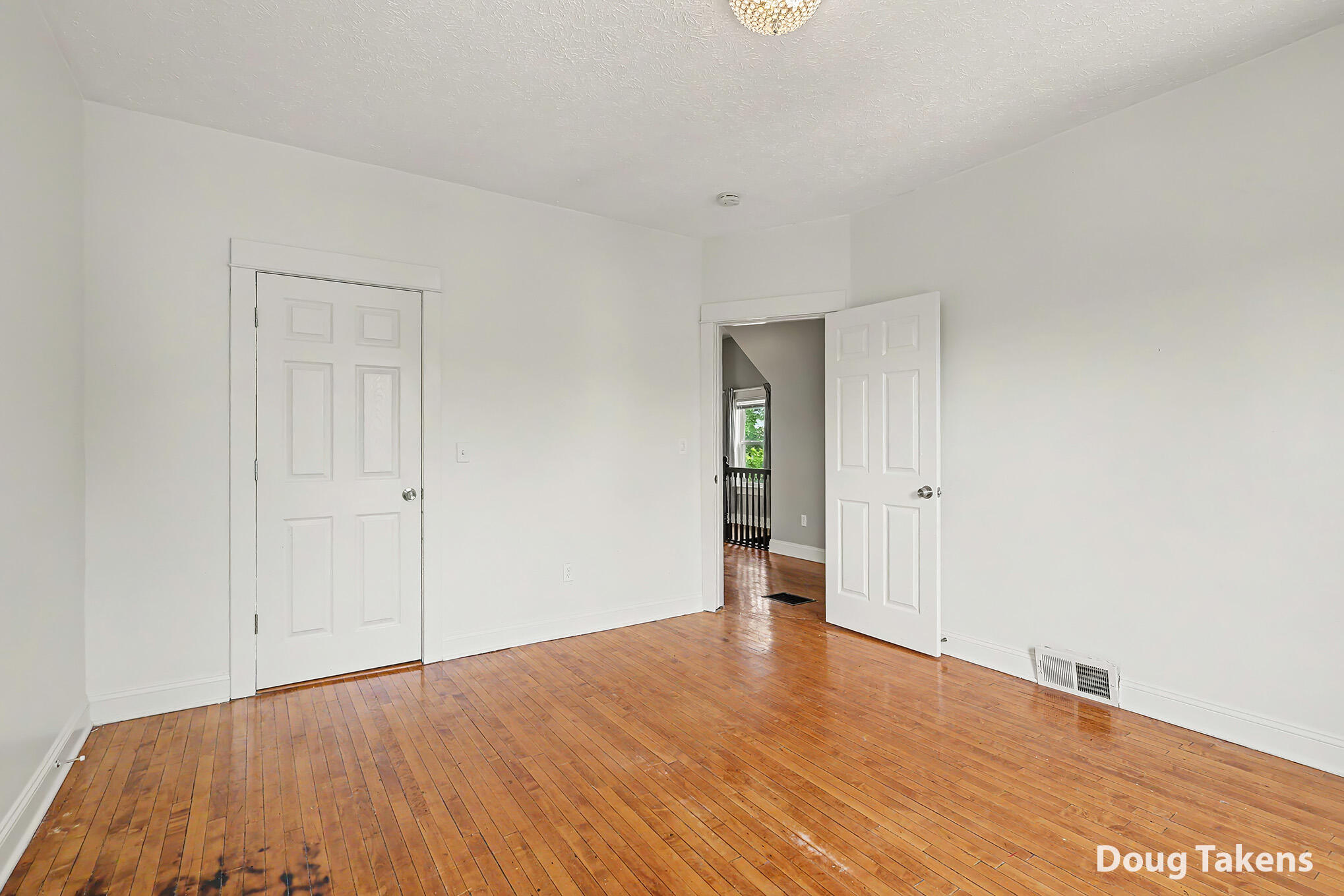 735 Paris Avenue SE Grand Rapids MI 49503