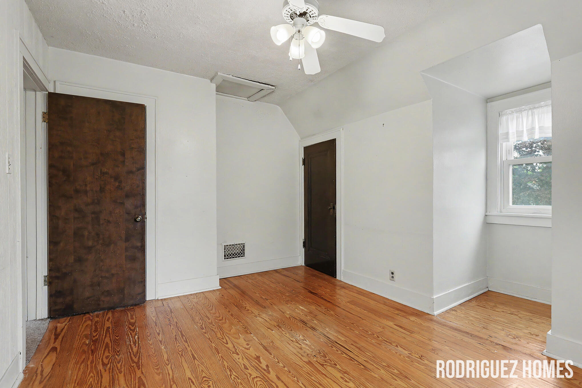 120 W 28th Street Holland MI 49423