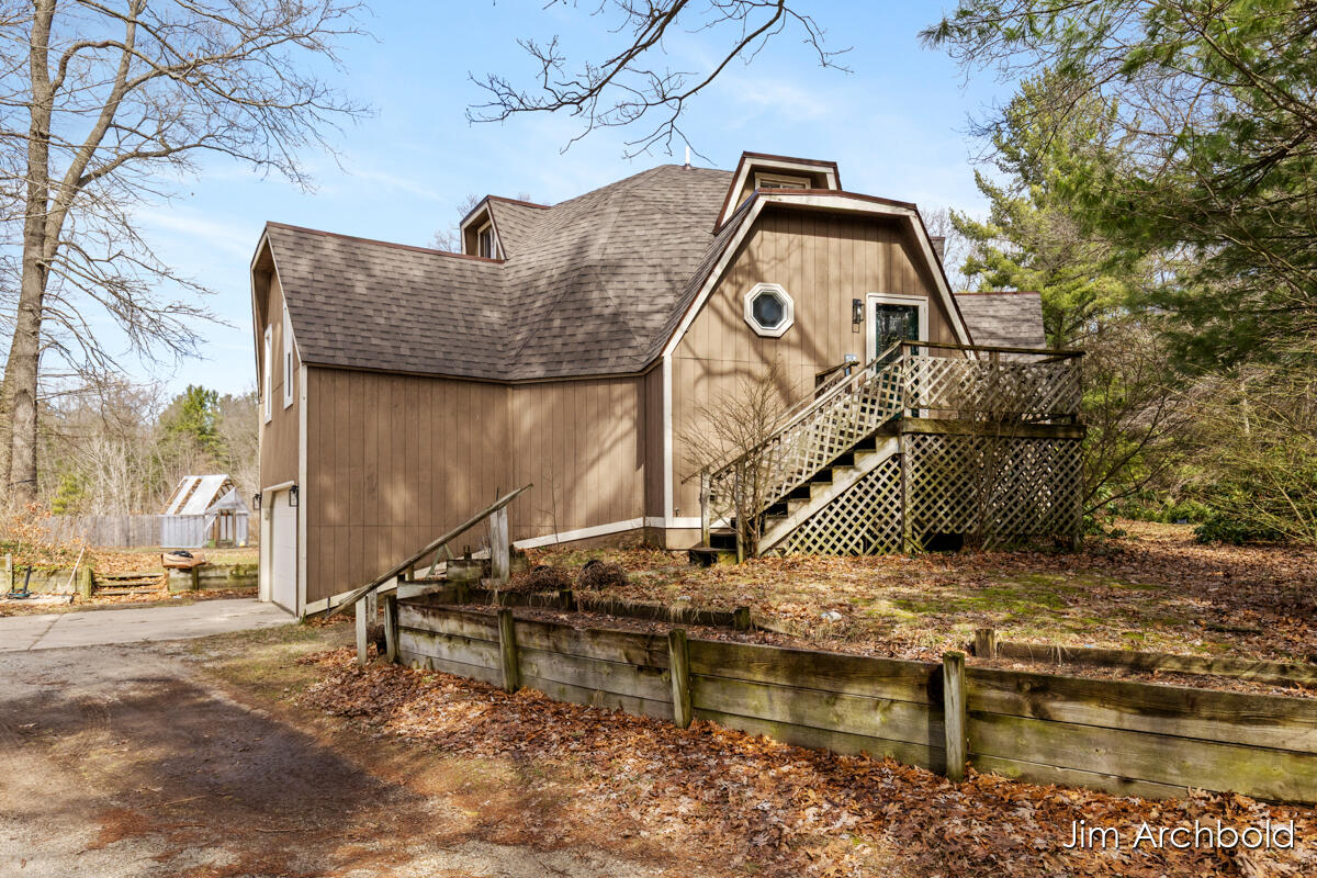 2447 Roberts Road Muskegon MI 49445