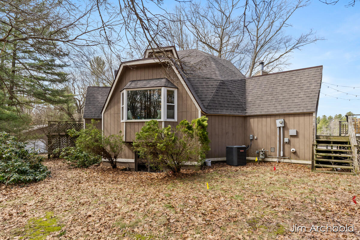 2447 Roberts Road Muskegon MI 49445