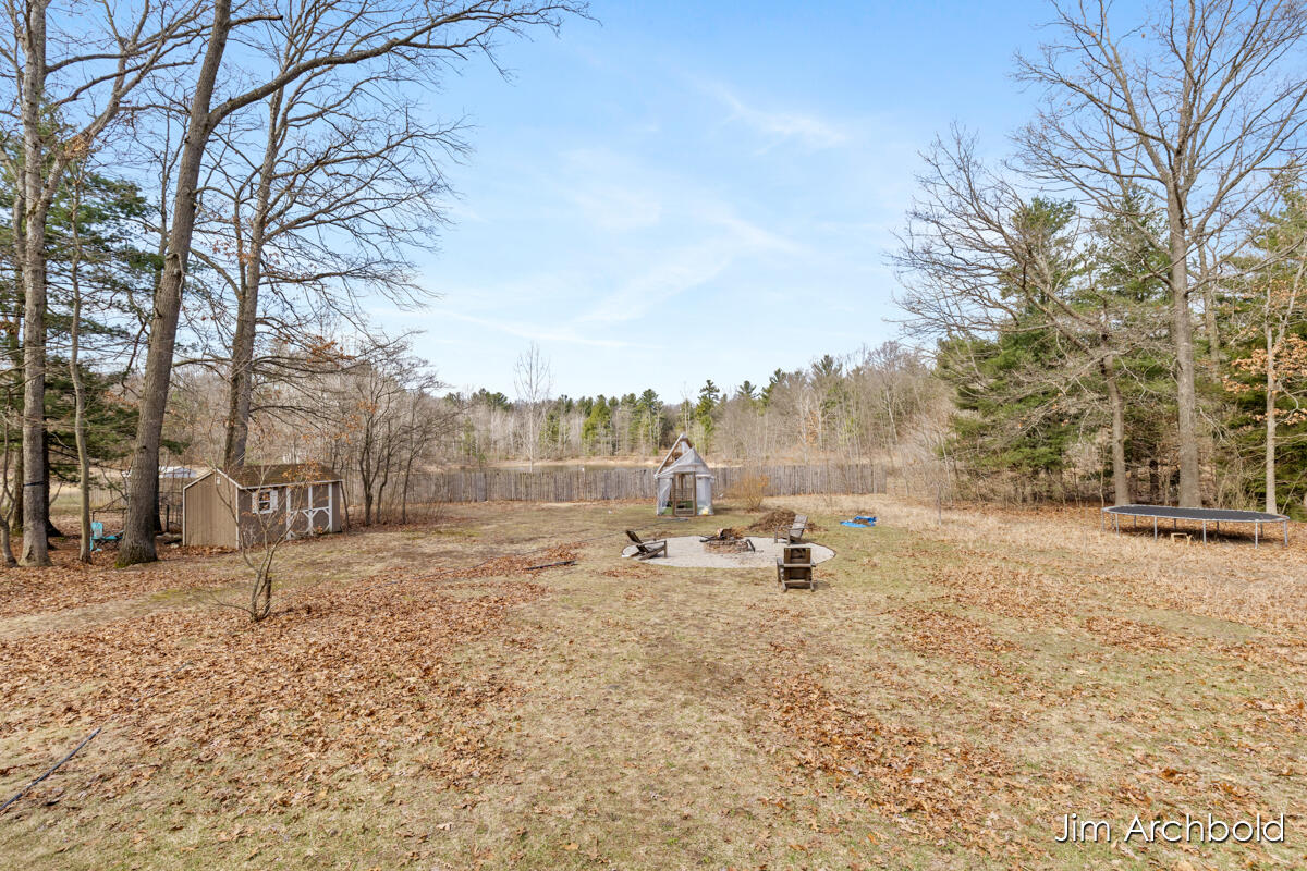 2447 Roberts Road Muskegon MI 49445