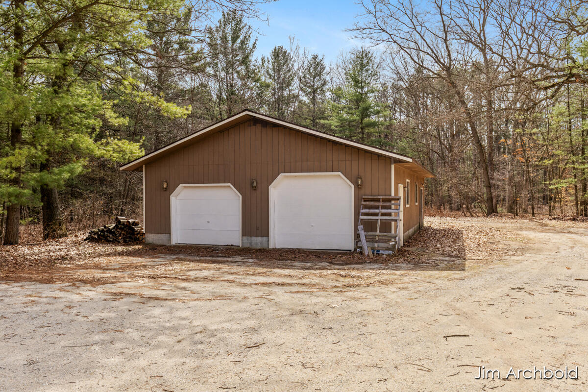 2447 Roberts Road Muskegon MI 49445