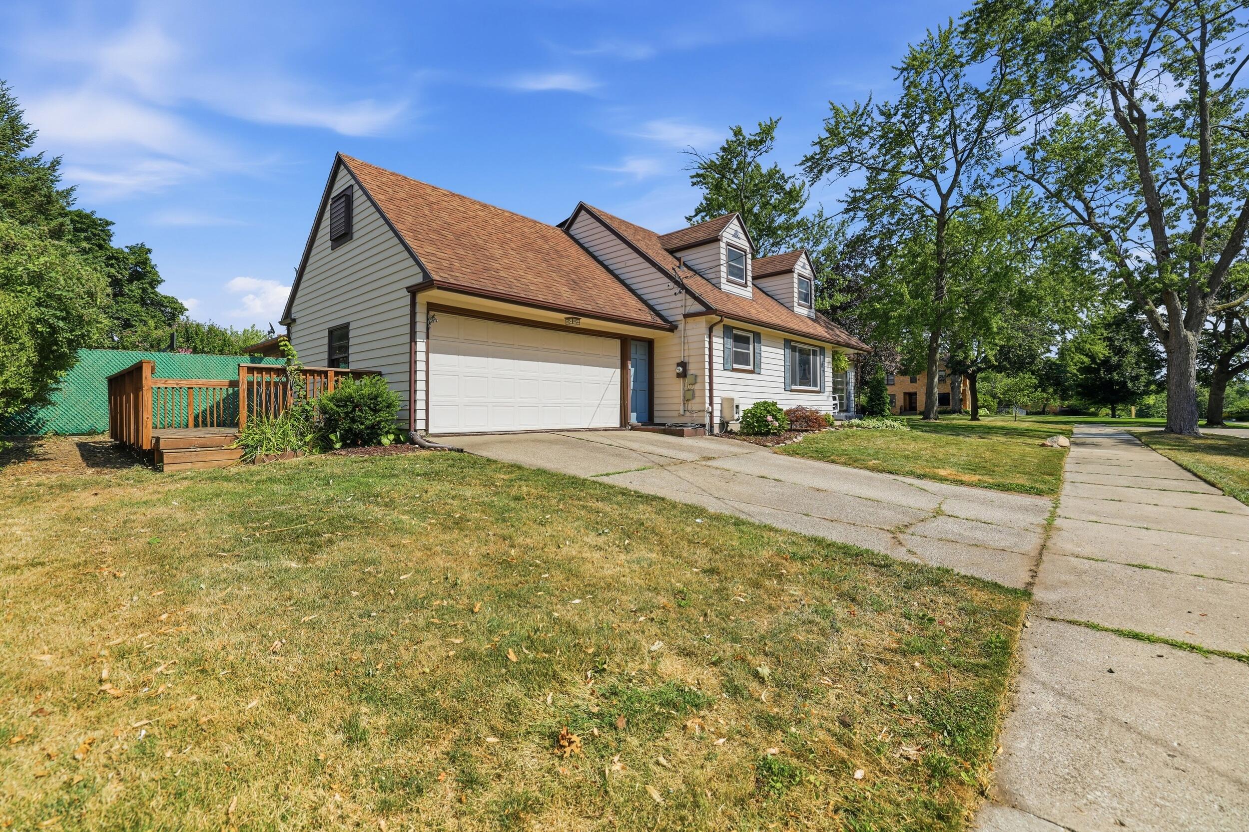 200 NE Lawndale Avenue Grand Rapids MI 49503