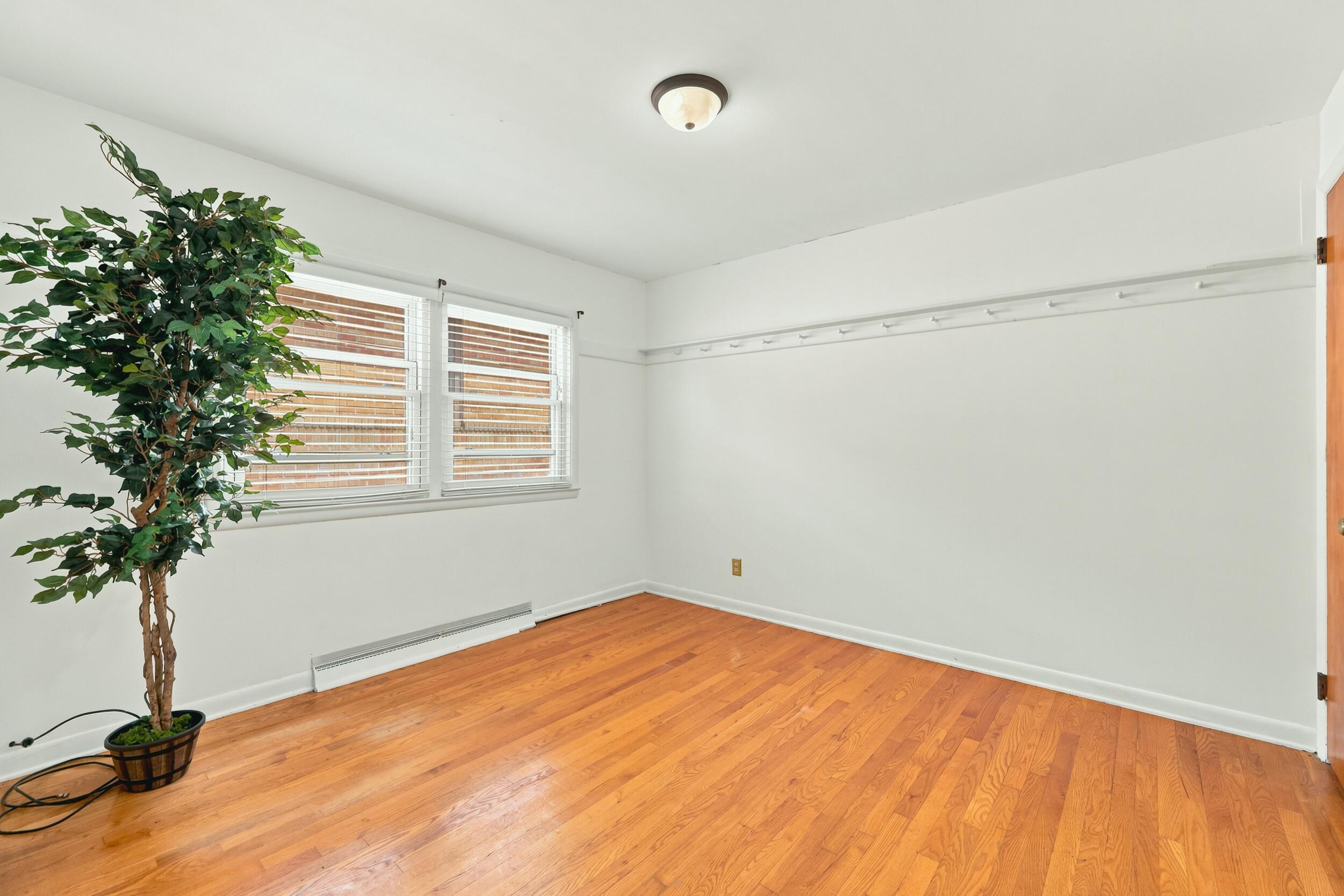 200 NE Lawndale Avenue Grand Rapids MI 49503