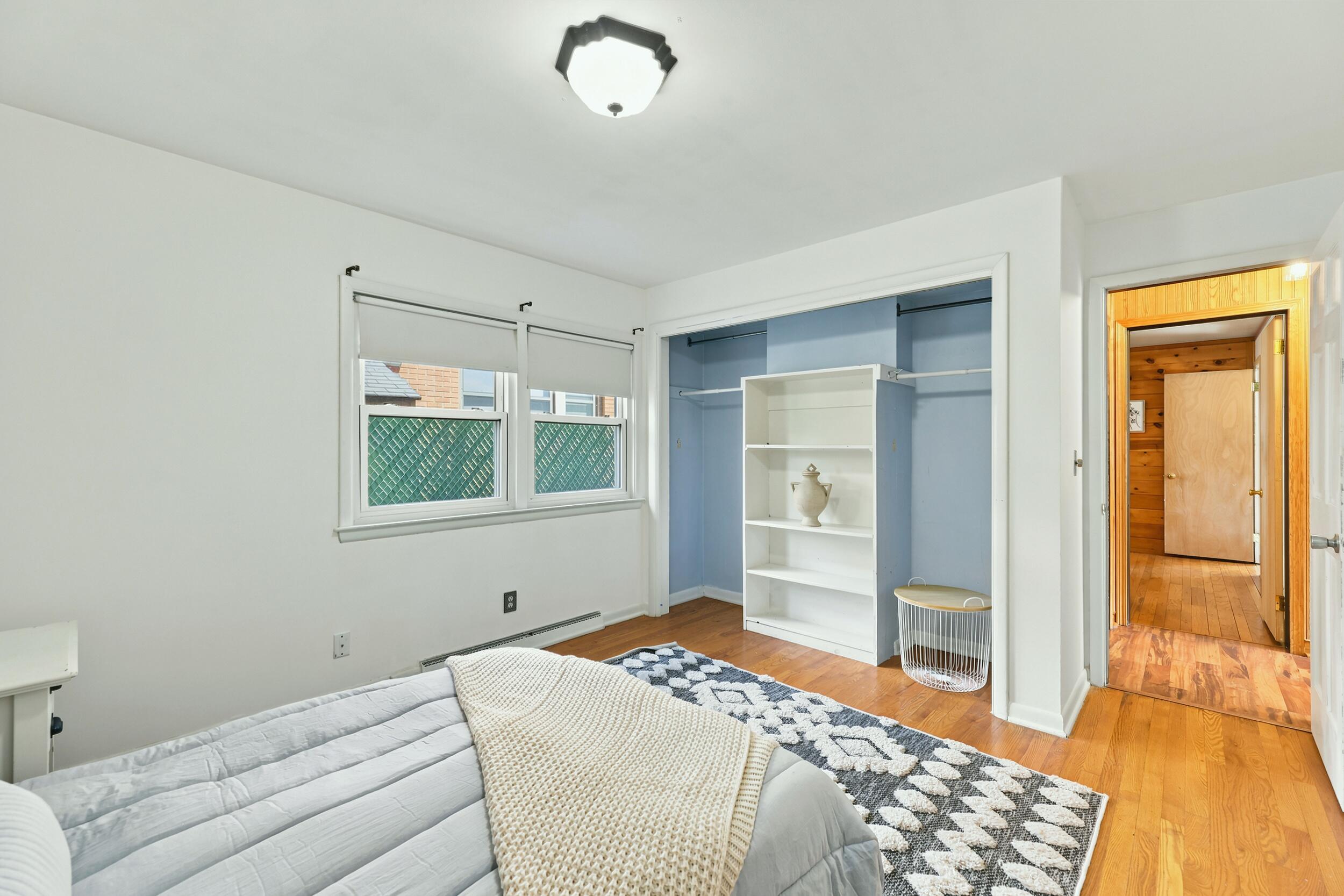 200 NE Lawndale Avenue Grand Rapids MI 49503