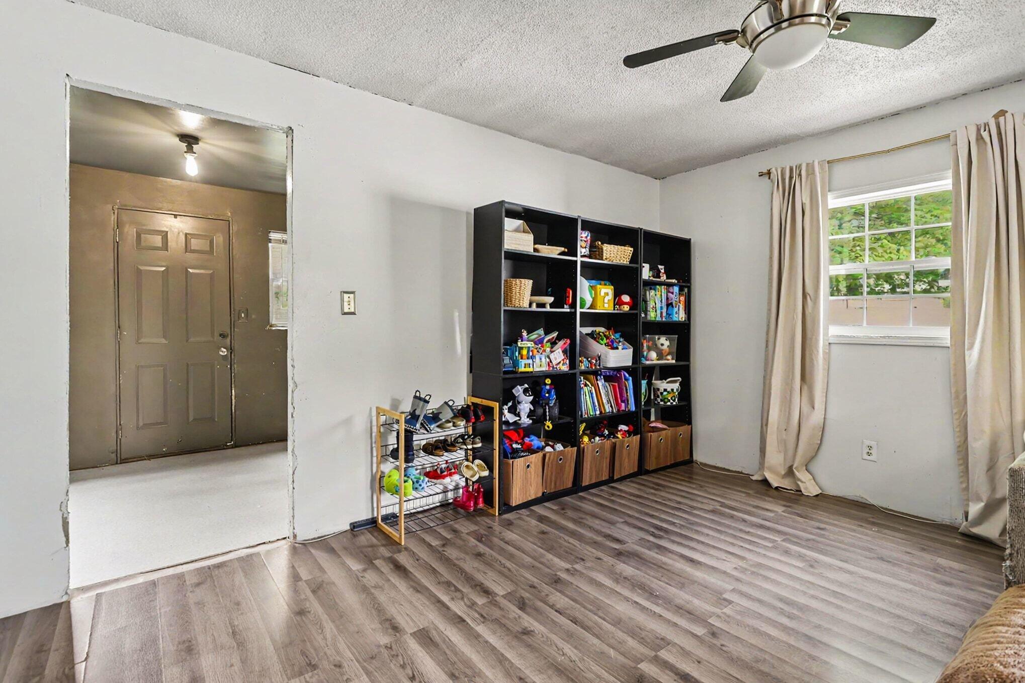 714 Polis Street Buchanan MI 49107