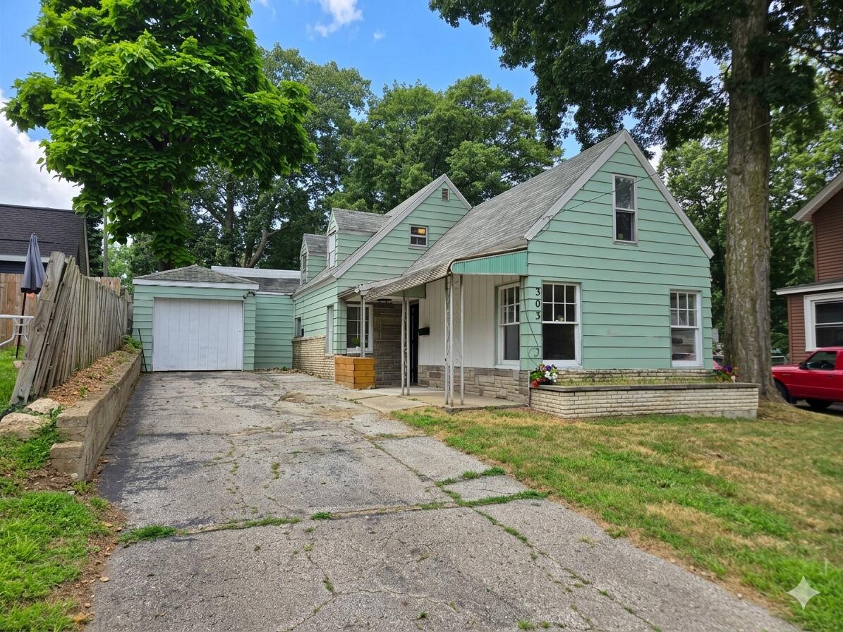 303 Orchard Street Dowagiac MI 49047