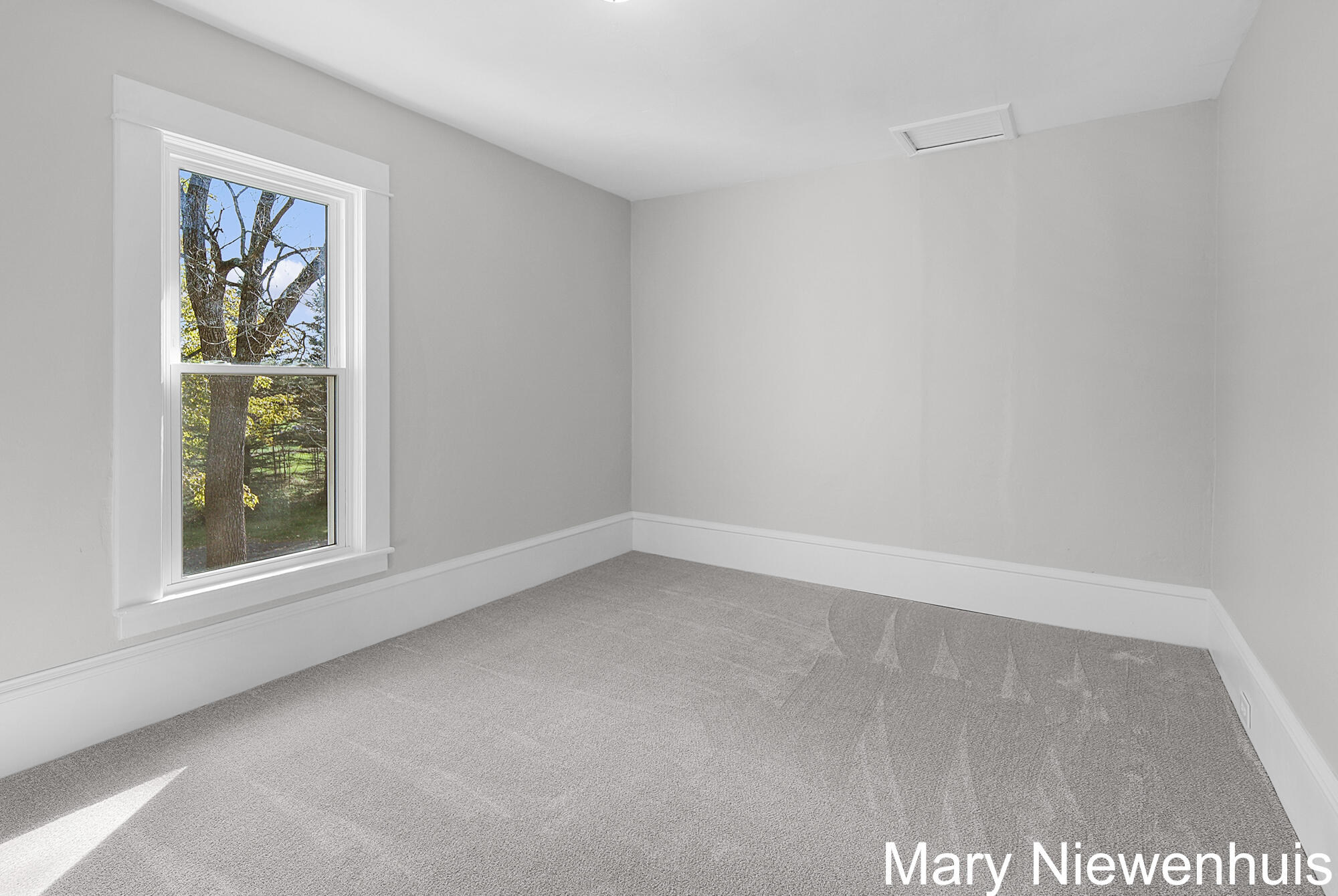 10652 Nugent Avenue NE Rockford MI 49341