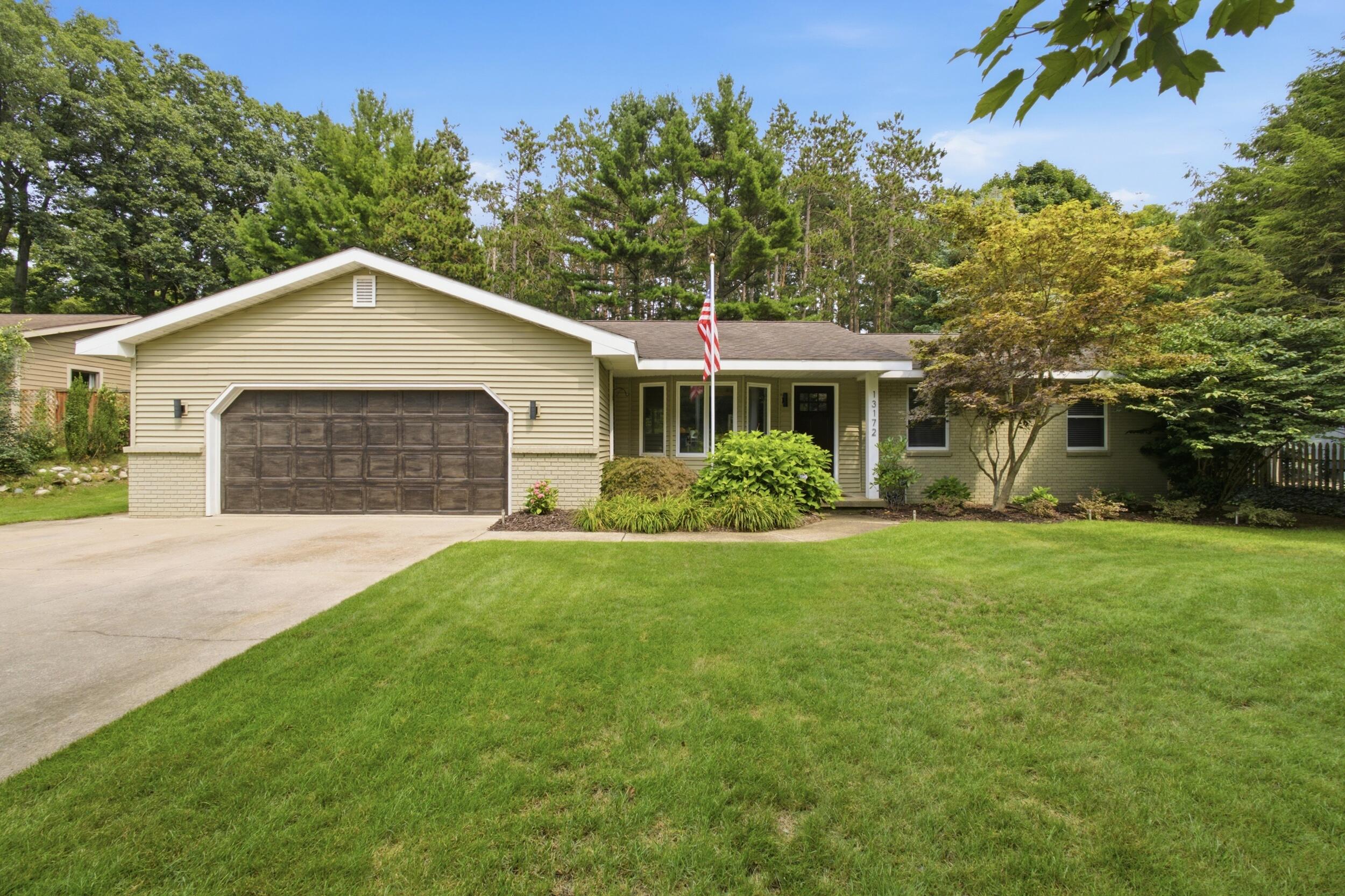 13172 Sikkema Drive Grand Haven MI 49417