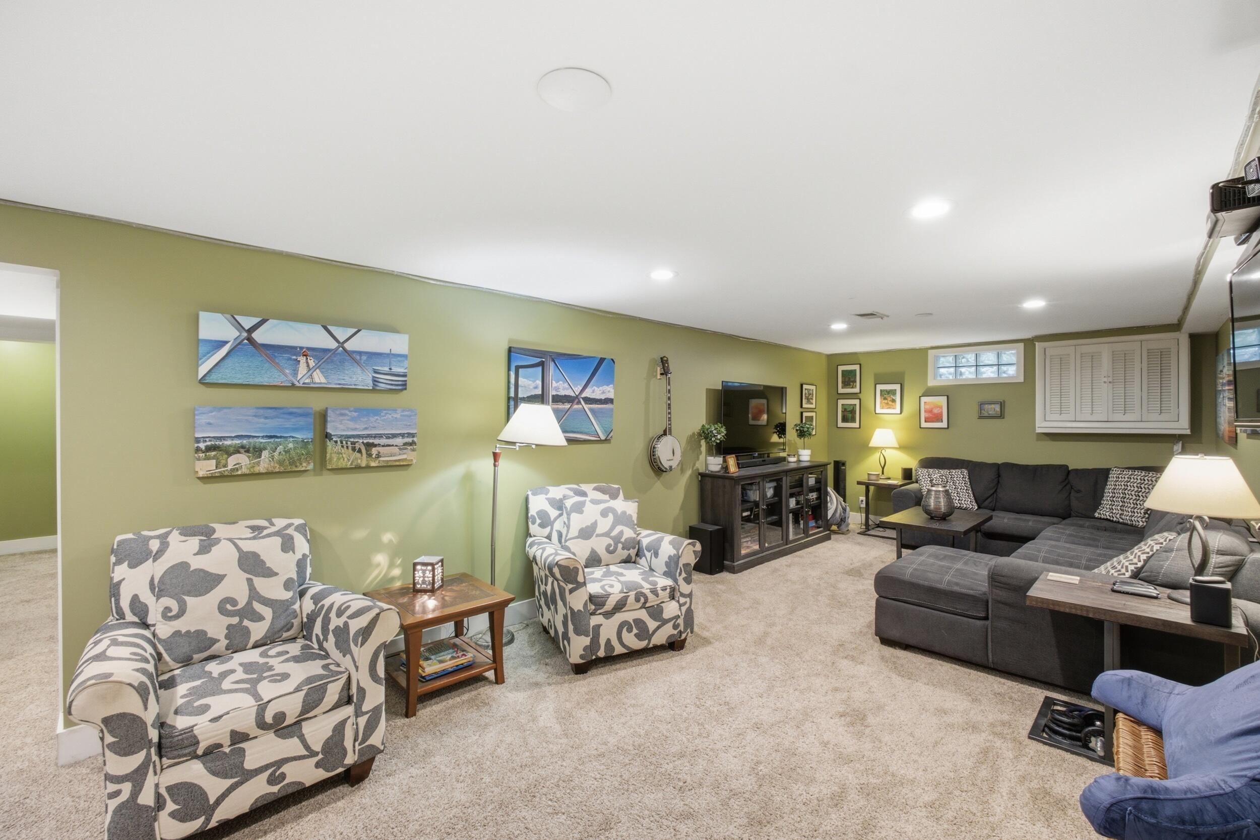13172 Sikkema Drive Grand Haven MI 49417