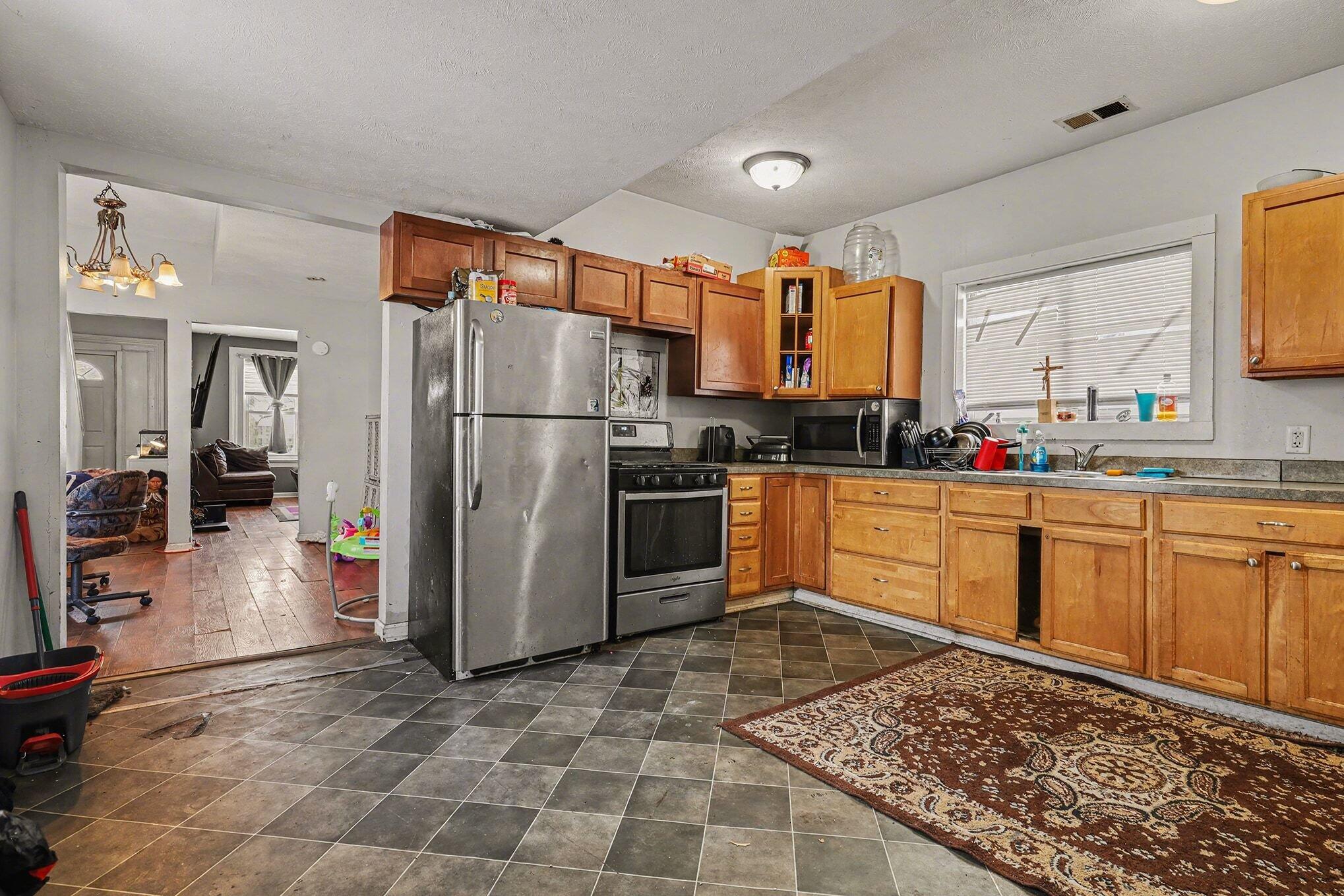 904 College Avenue NE Grand Rapids MI 49503