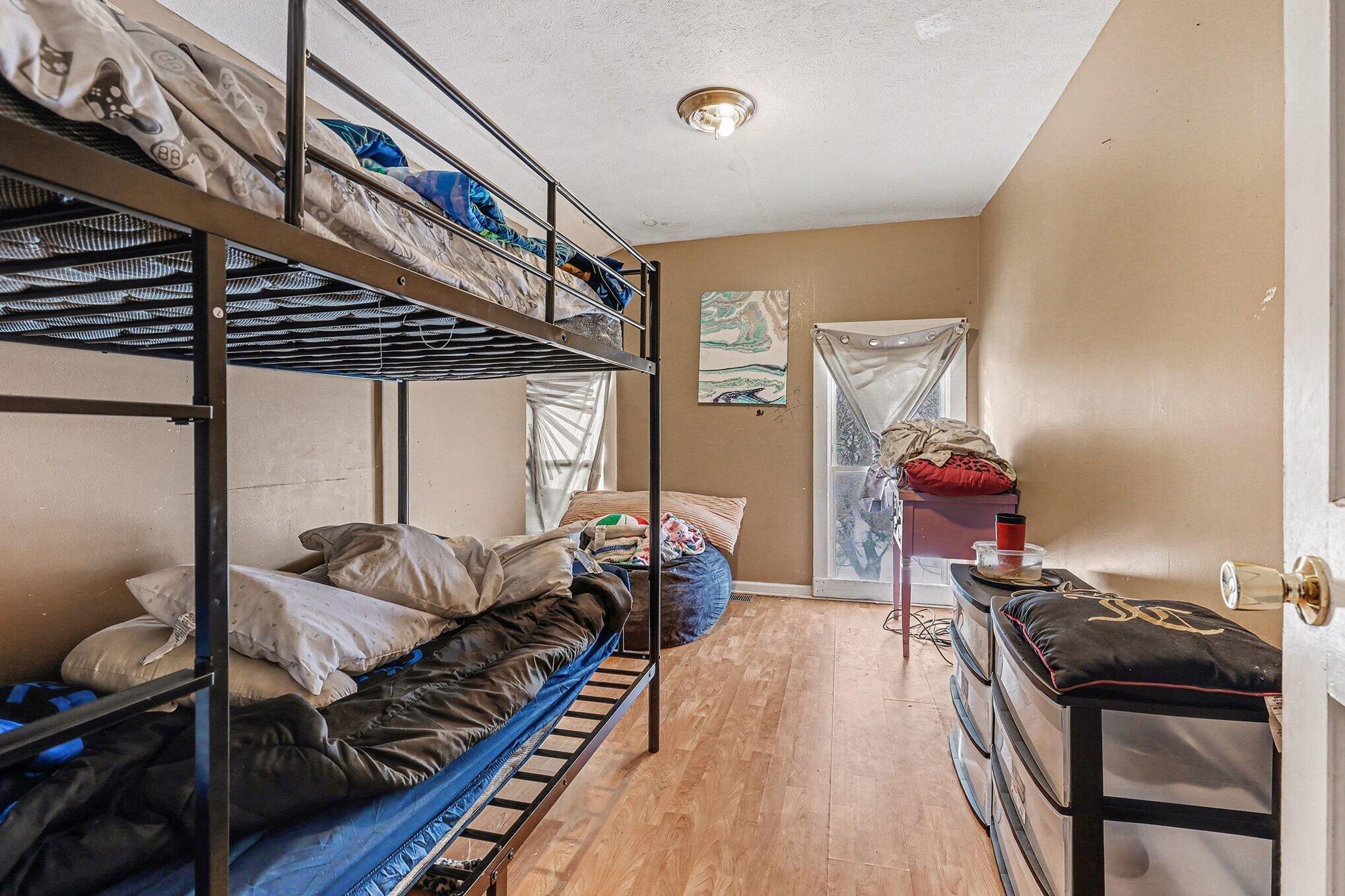 904 College Avenue NE Grand Rapids MI 49503