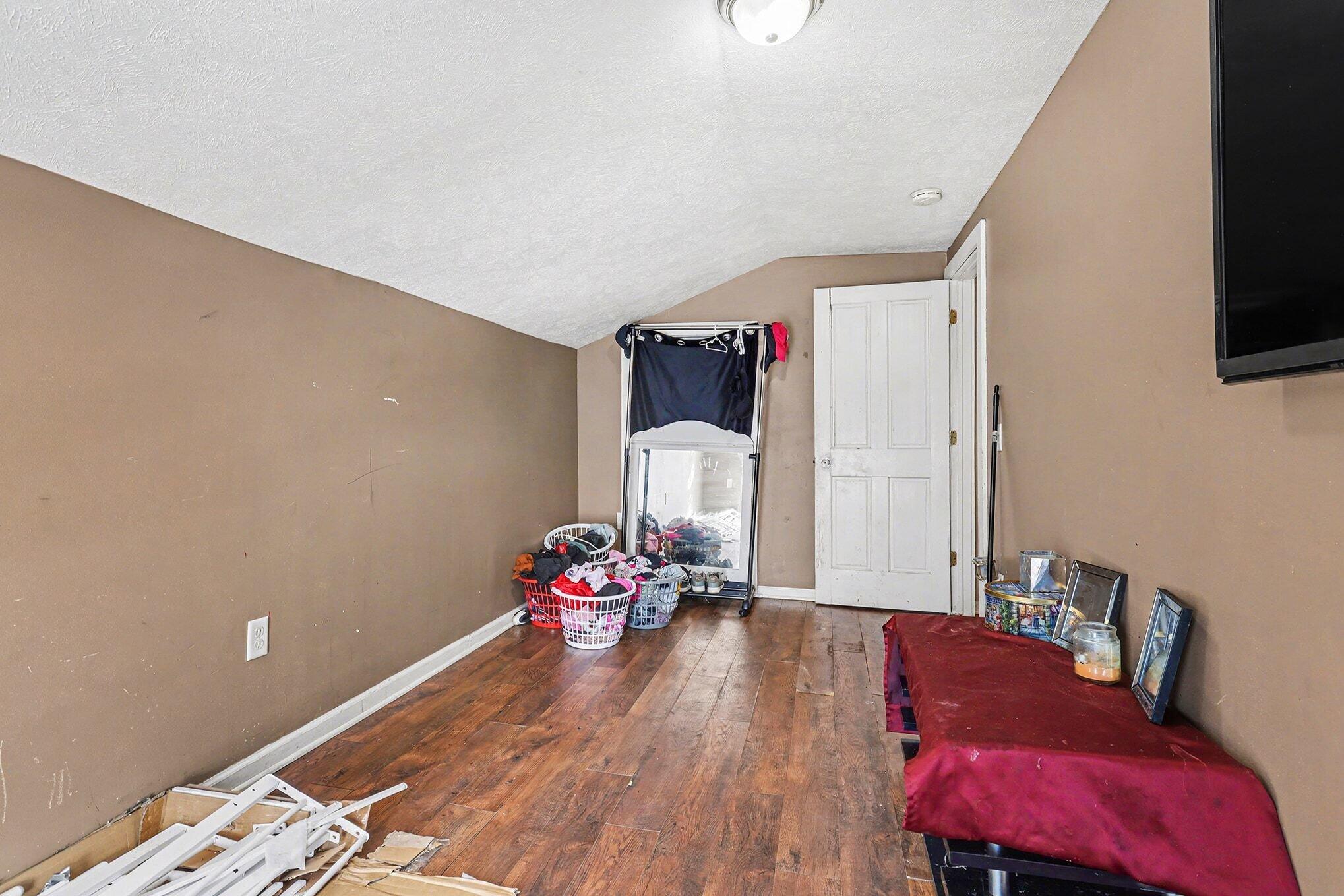 904 College Avenue NE Grand Rapids MI 49503