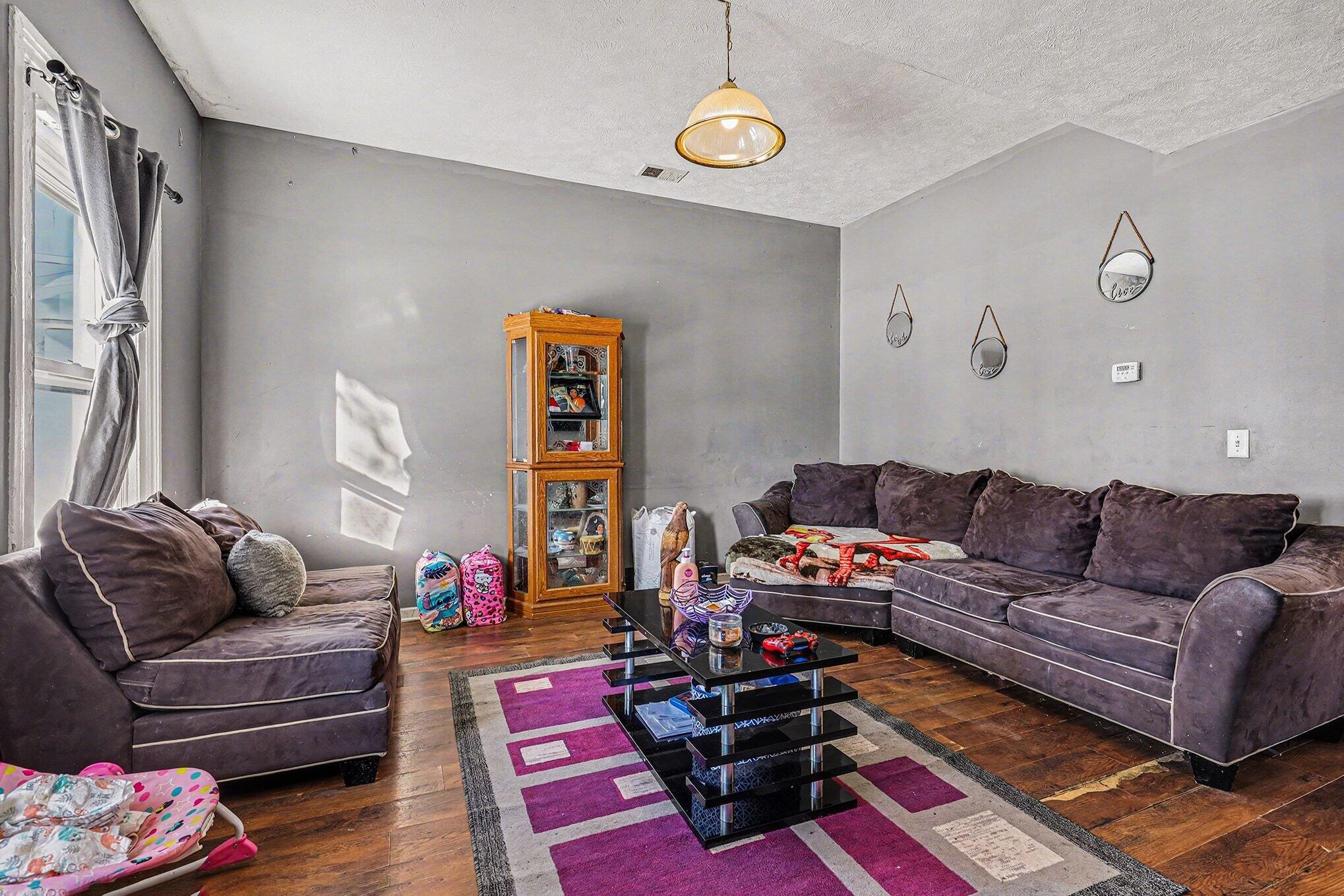 904 College Avenue NE Grand Rapids MI 49503