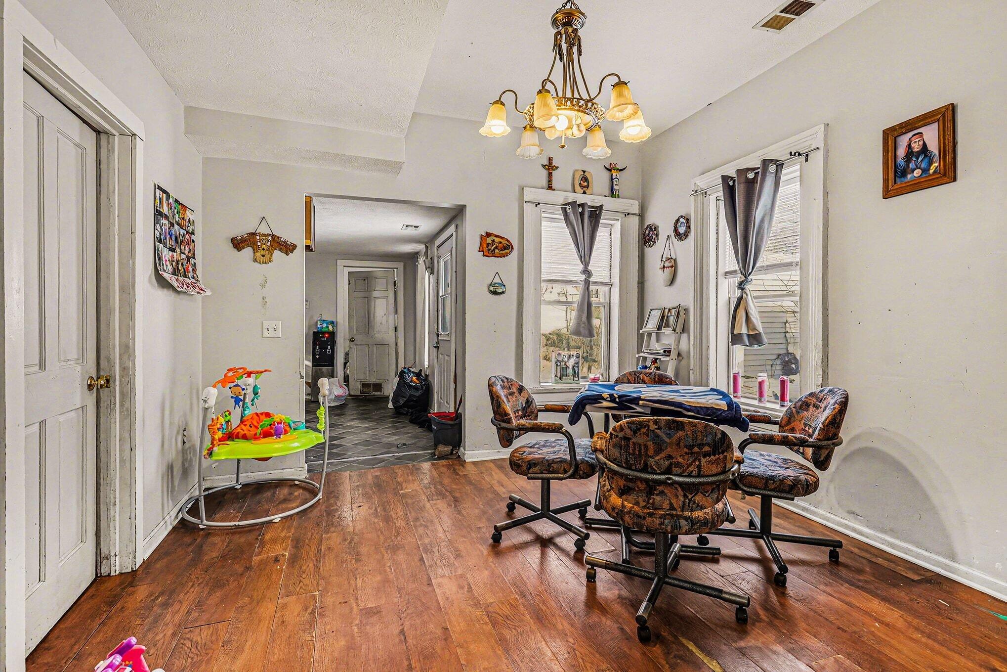 904 College Avenue NE Grand Rapids MI 49503