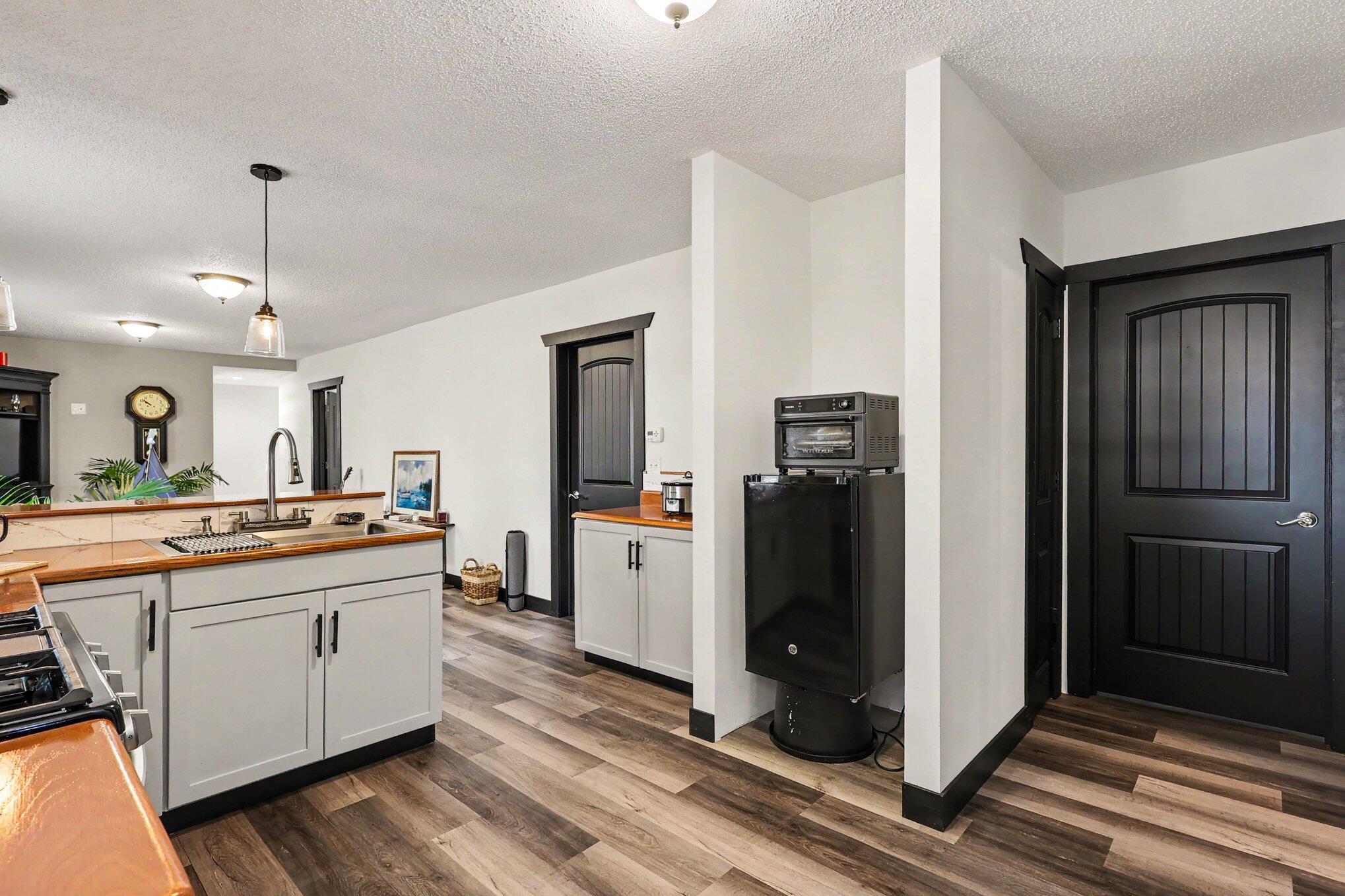 686 Marquette Avenue Muskegon MI 49442
