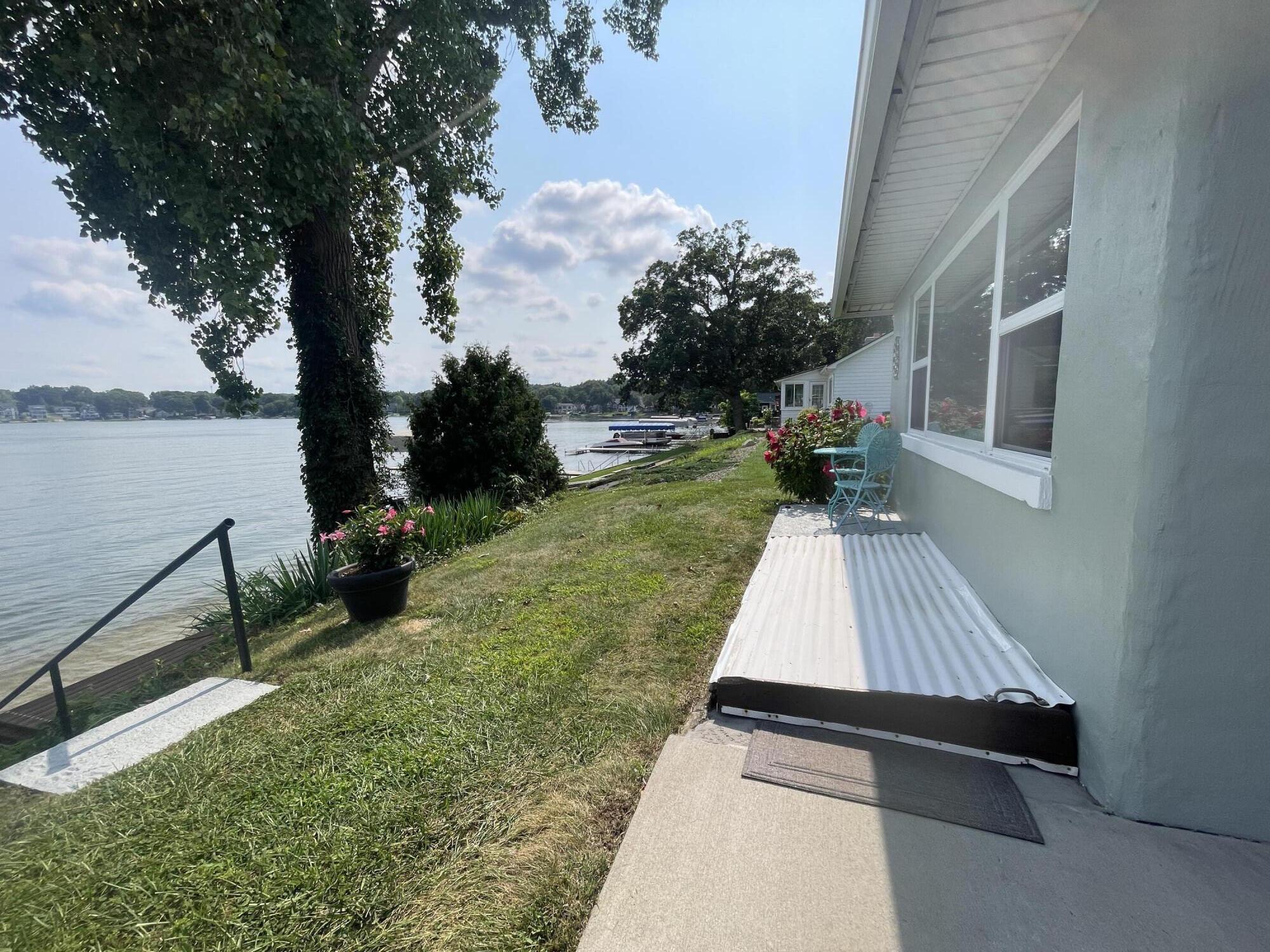 8169 W Pq Avenue Kalamazoo MI 49009