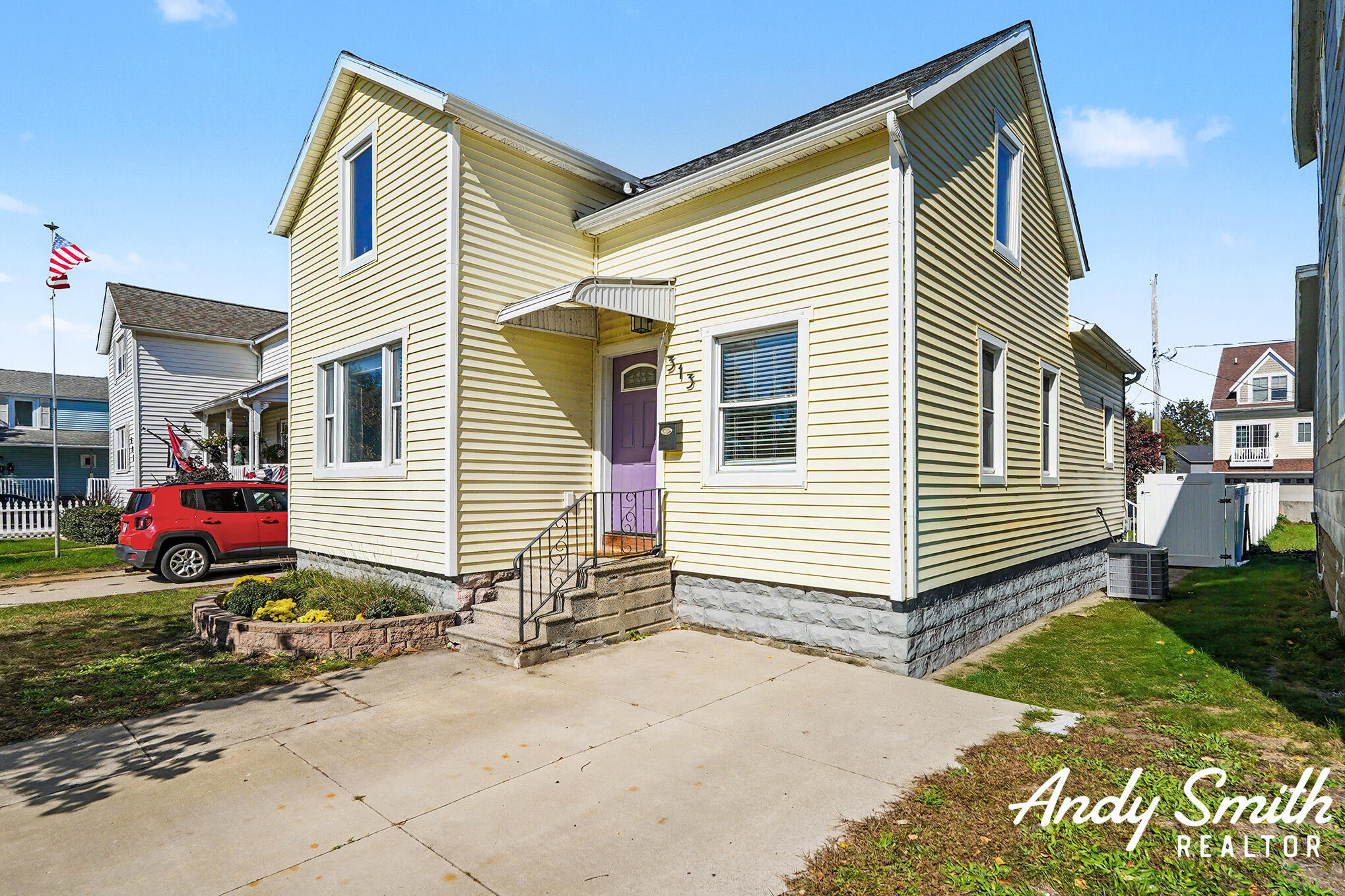 313 Elliott Avenue Grand Haven MI 49417