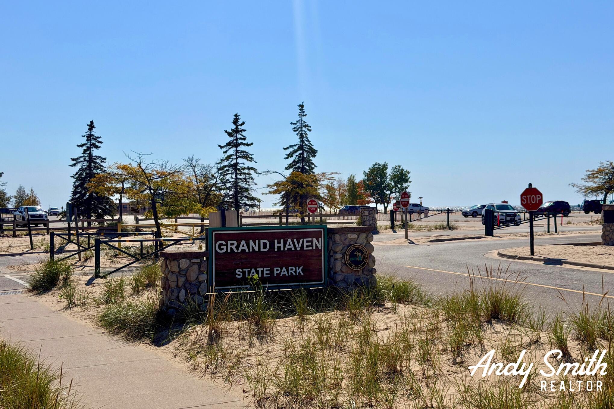 313 Elliott Avenue Grand Haven MI 49417