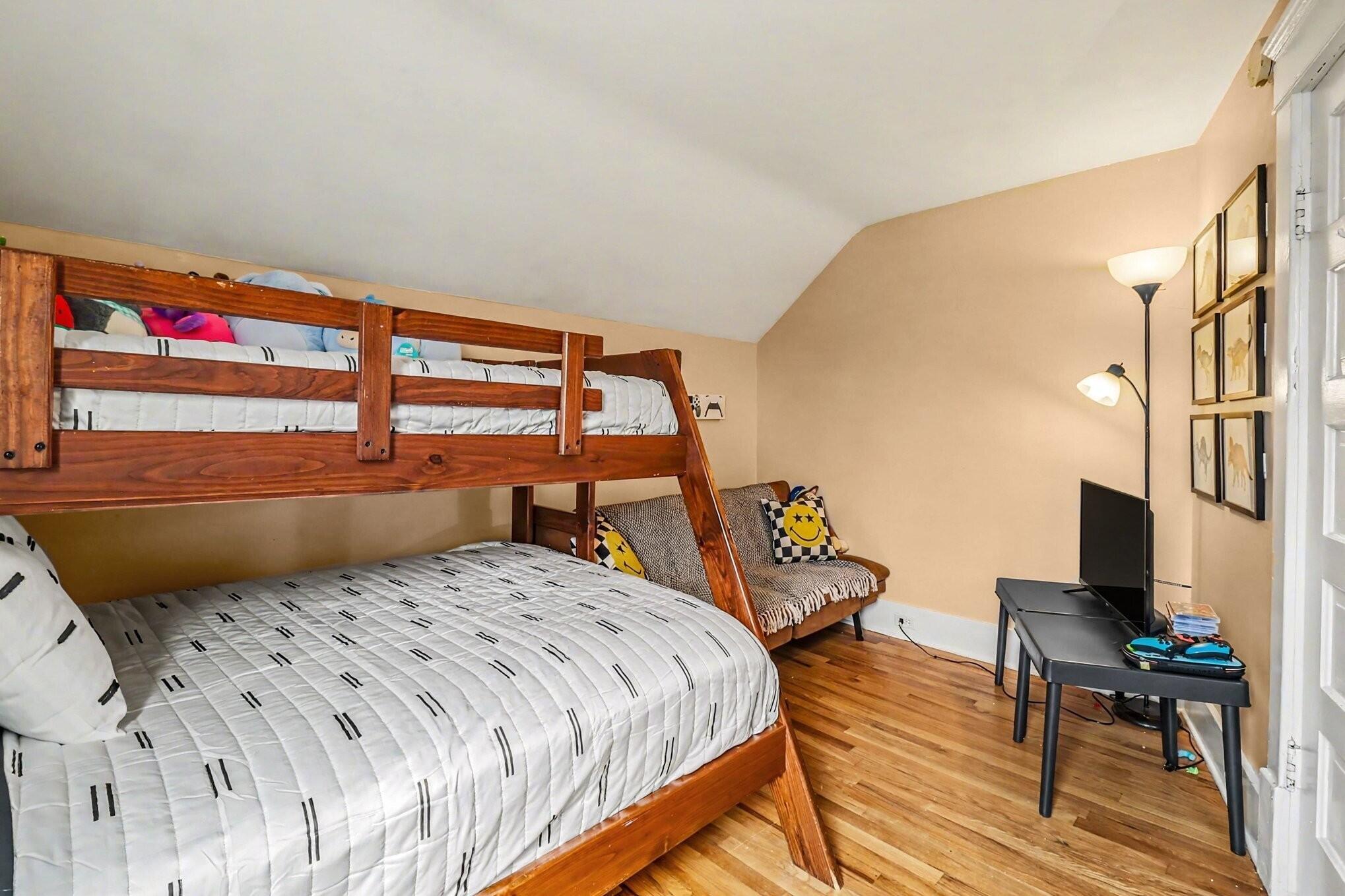 819 E Loomis Street Ludington MI 49431