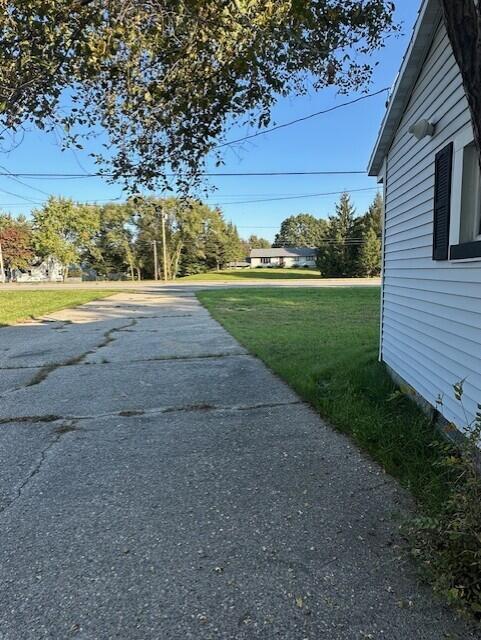 5093 E Apple Avenue Muskegon MI 49442