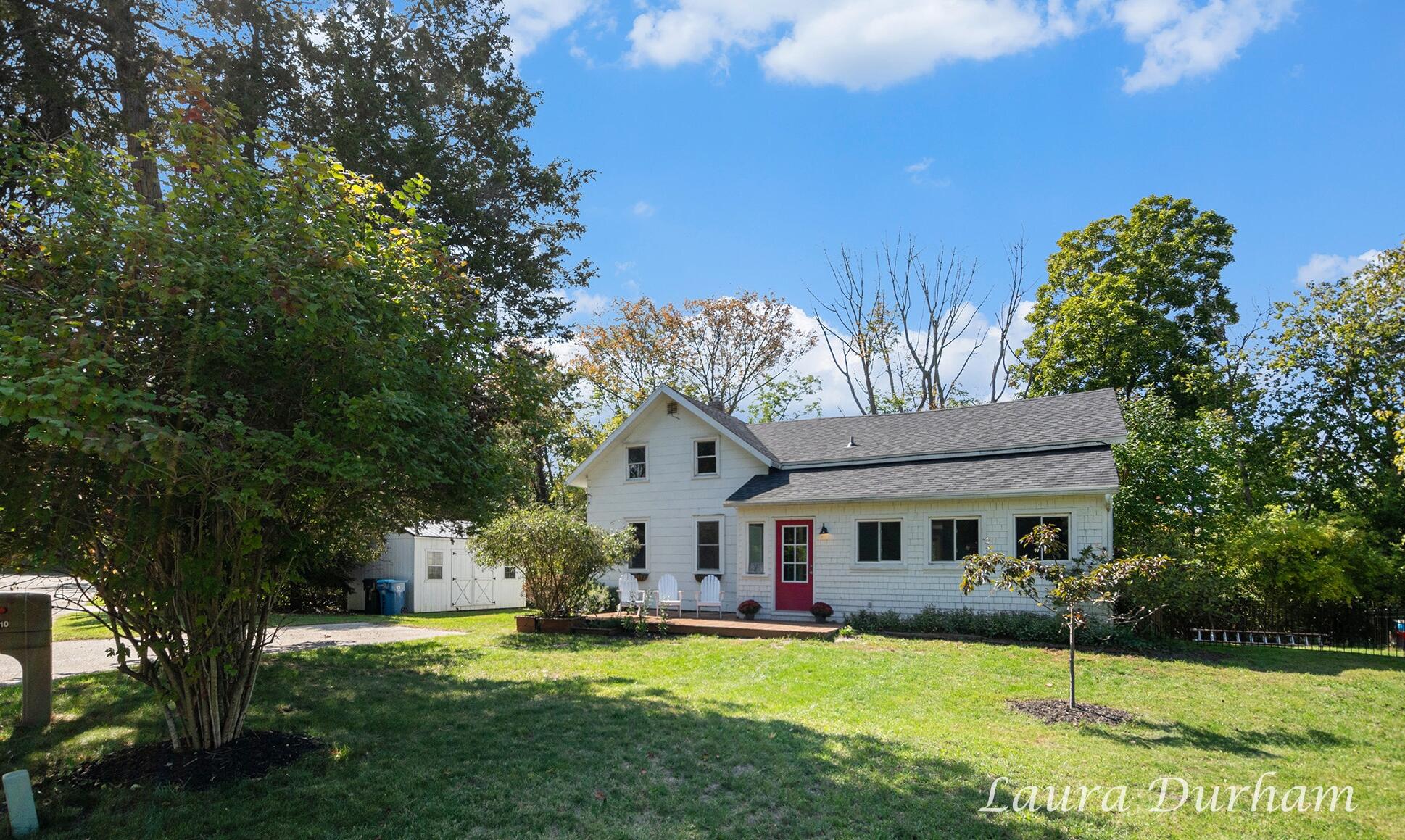 510 S Maple Street Saugatuck MI 49453