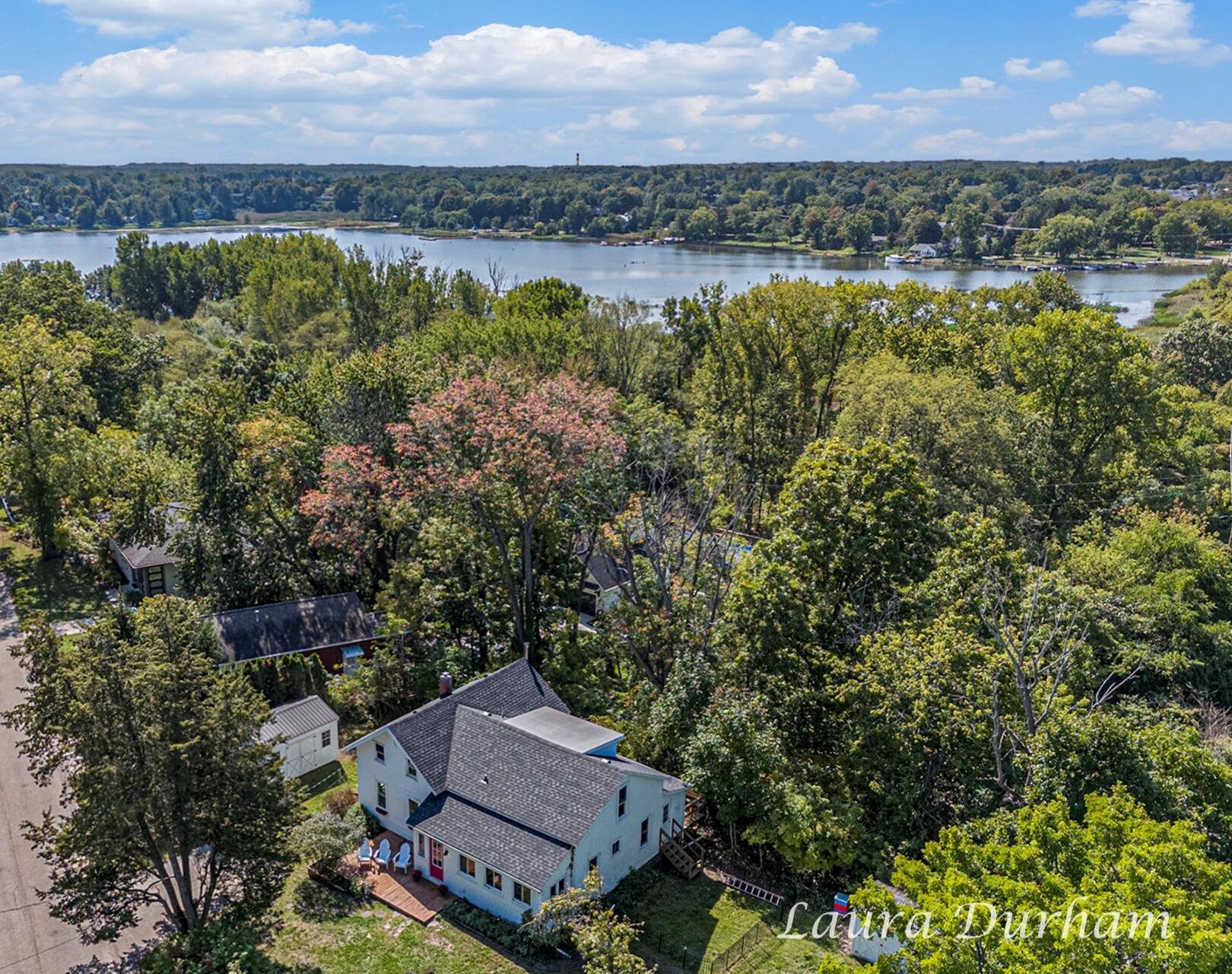 510 S Maple Street Saugatuck MI 49453