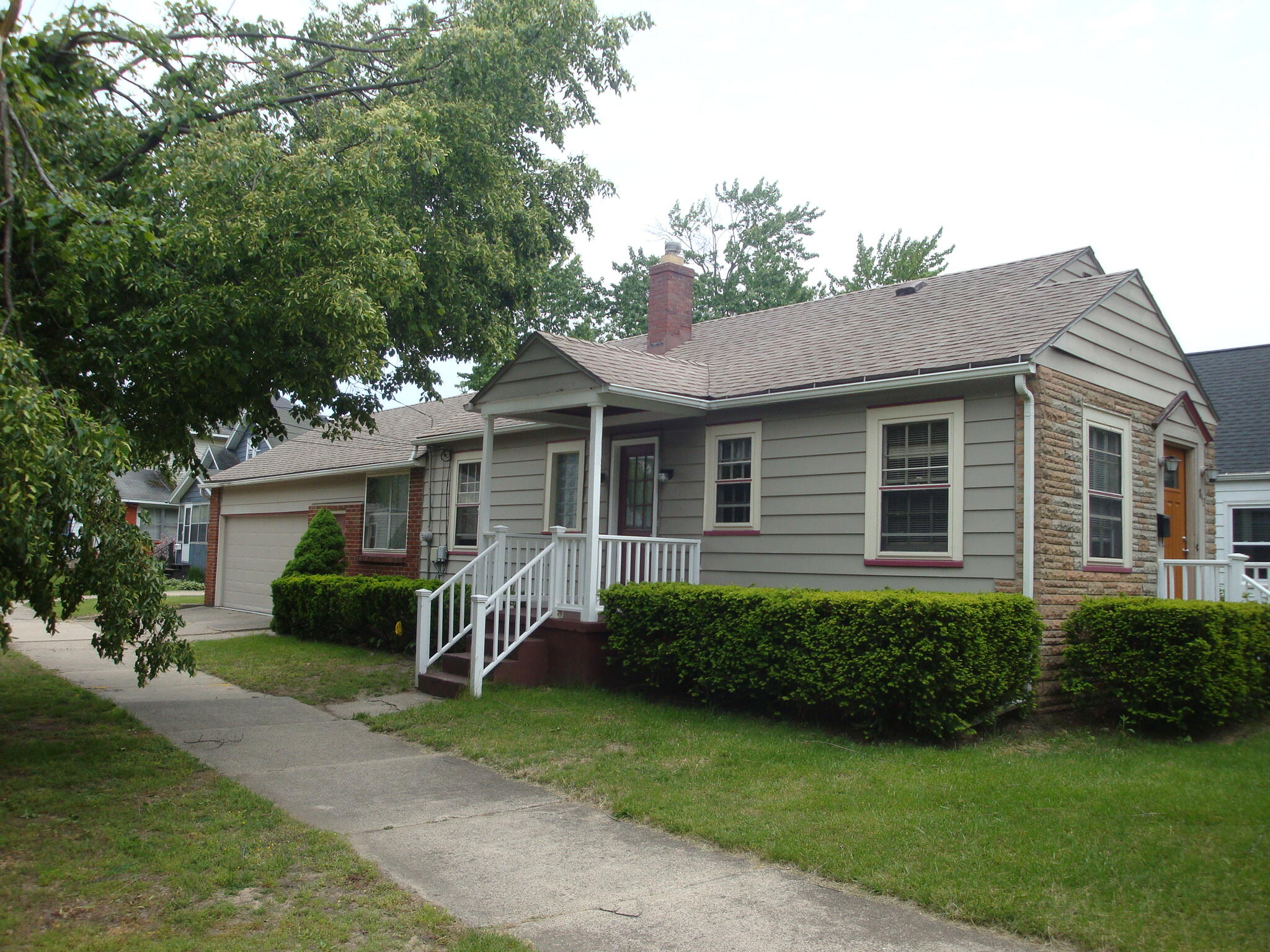 842 Garfield Avenue NW Grand Rapids MI 49504