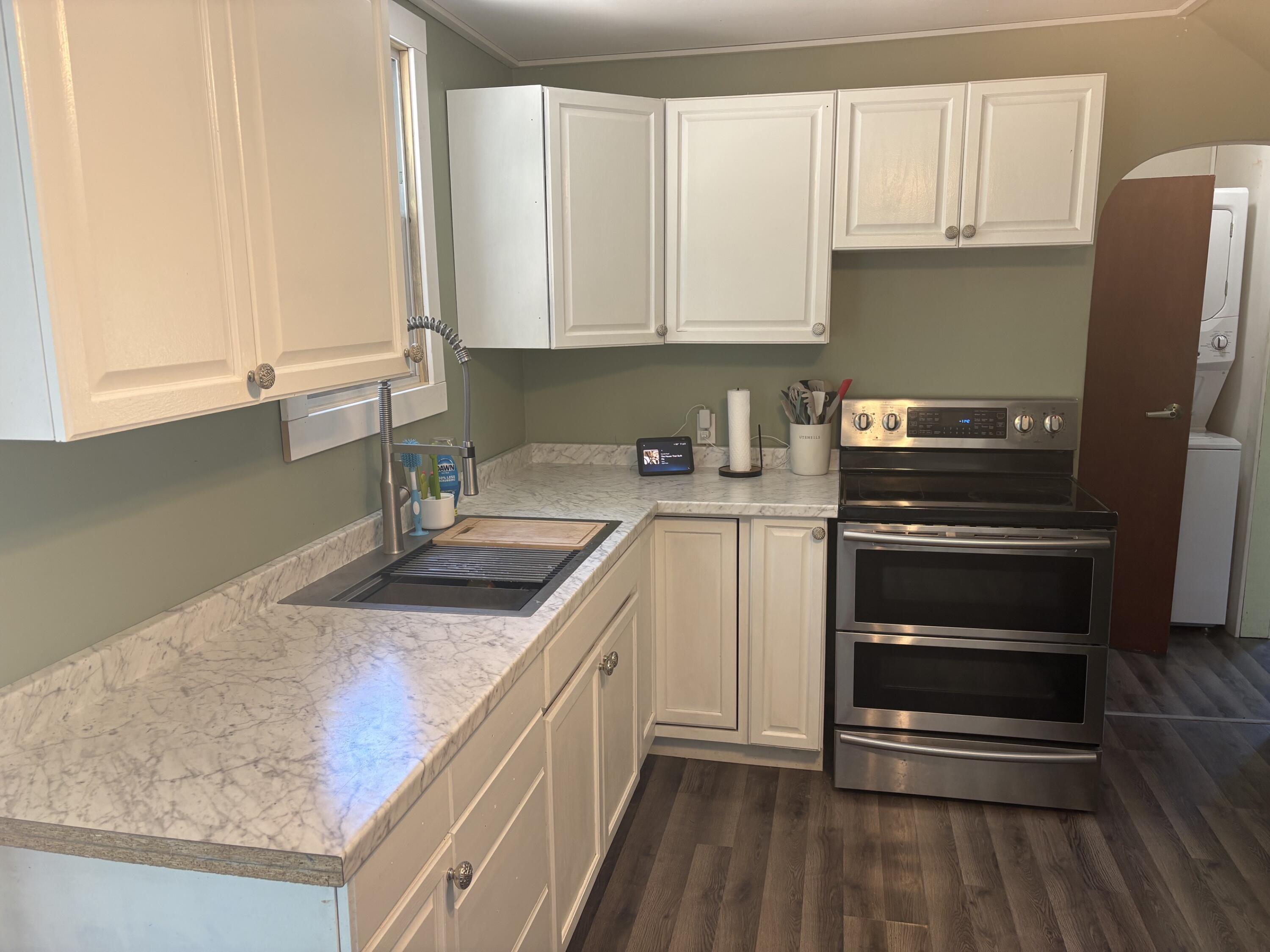 575 S Wolf Lake Road Muskegon MI 49442