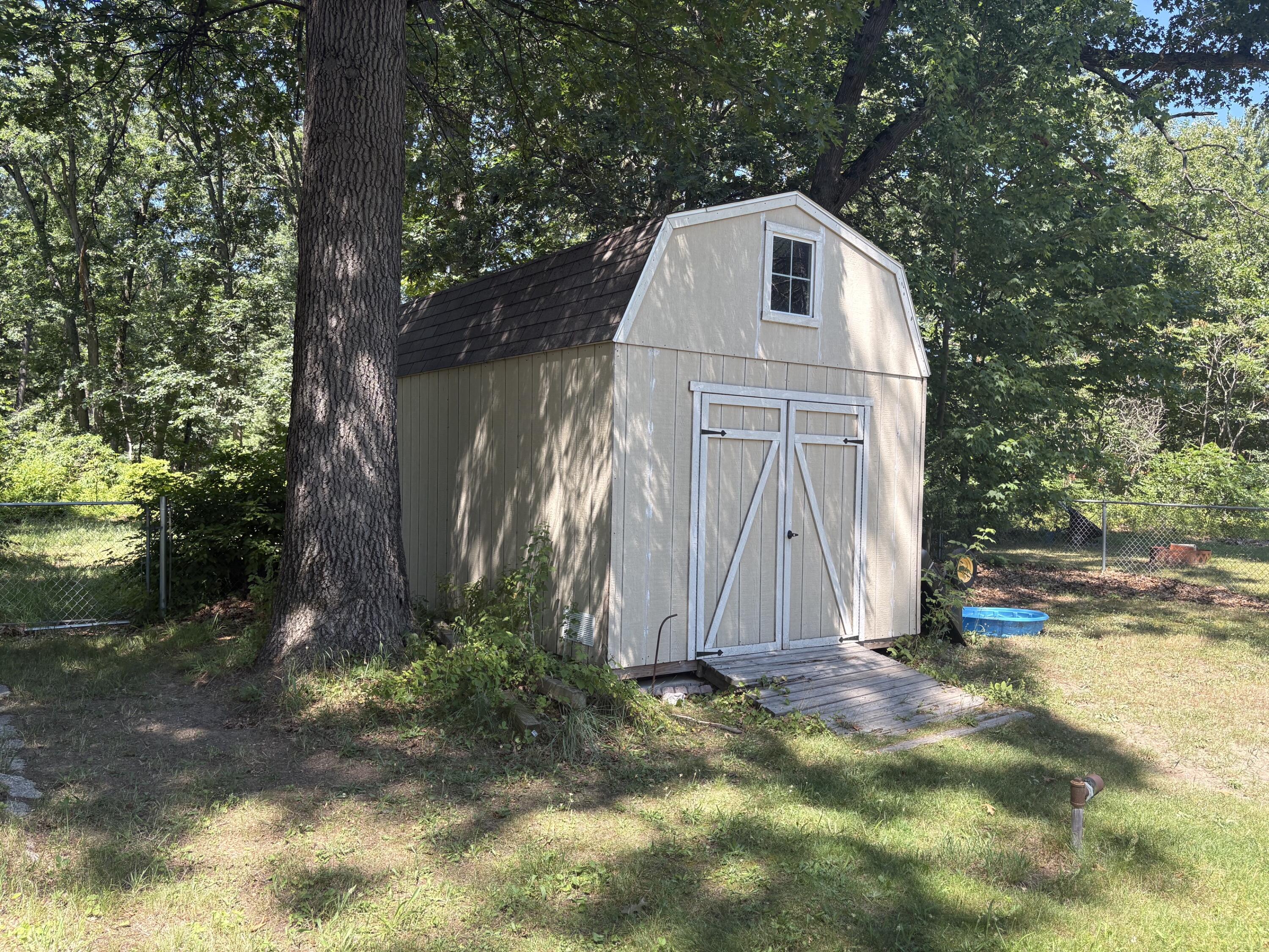 575 S Wolf Lake Road Muskegon MI 49442