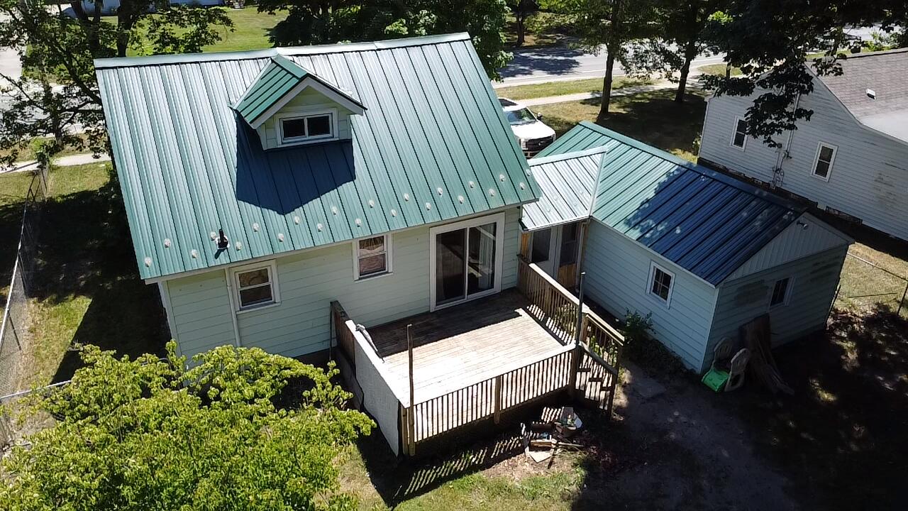 575 S Wolf Lake Road Muskegon MI 49442