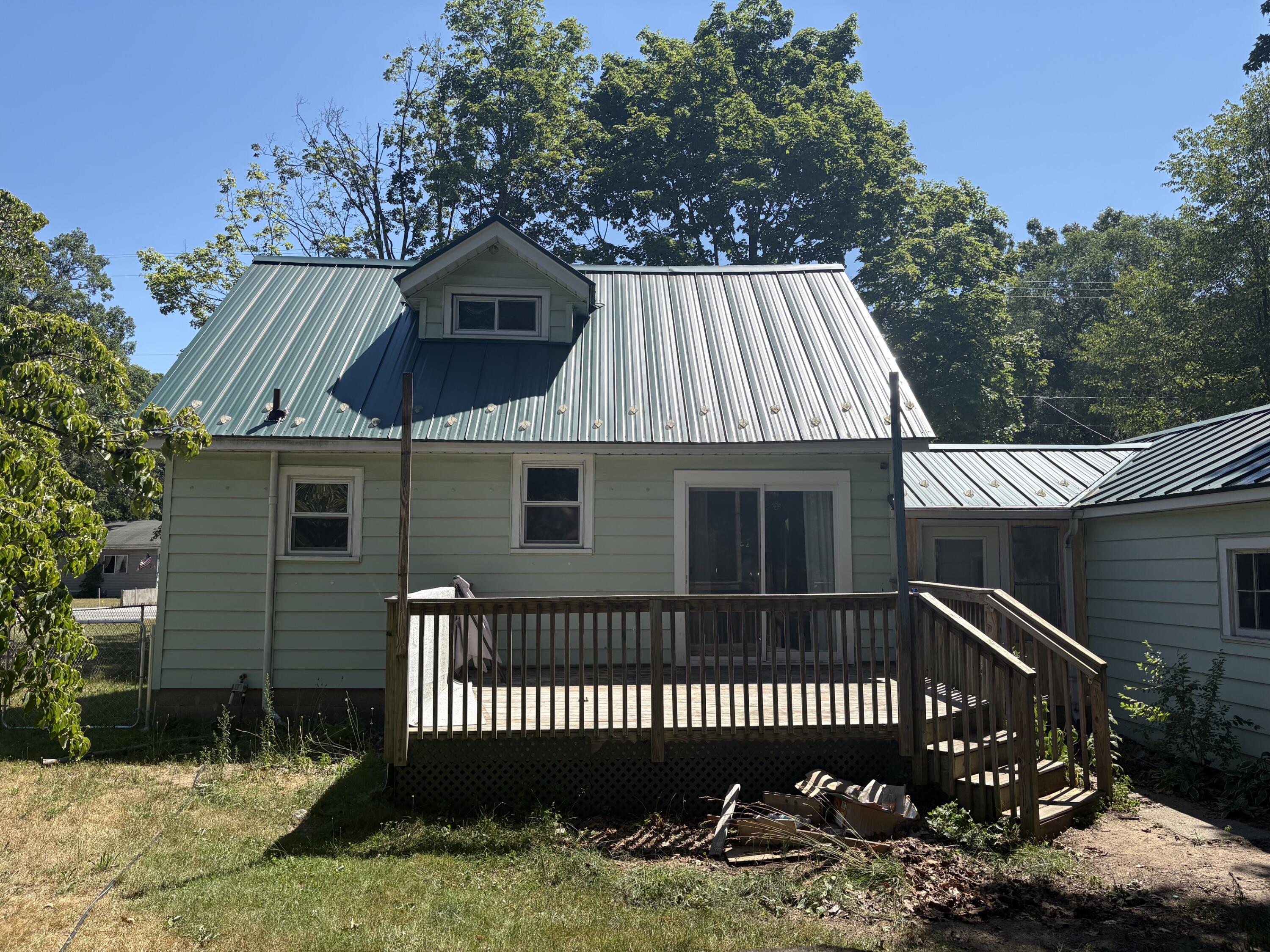 575 S Wolf Lake Road Muskegon MI 49442