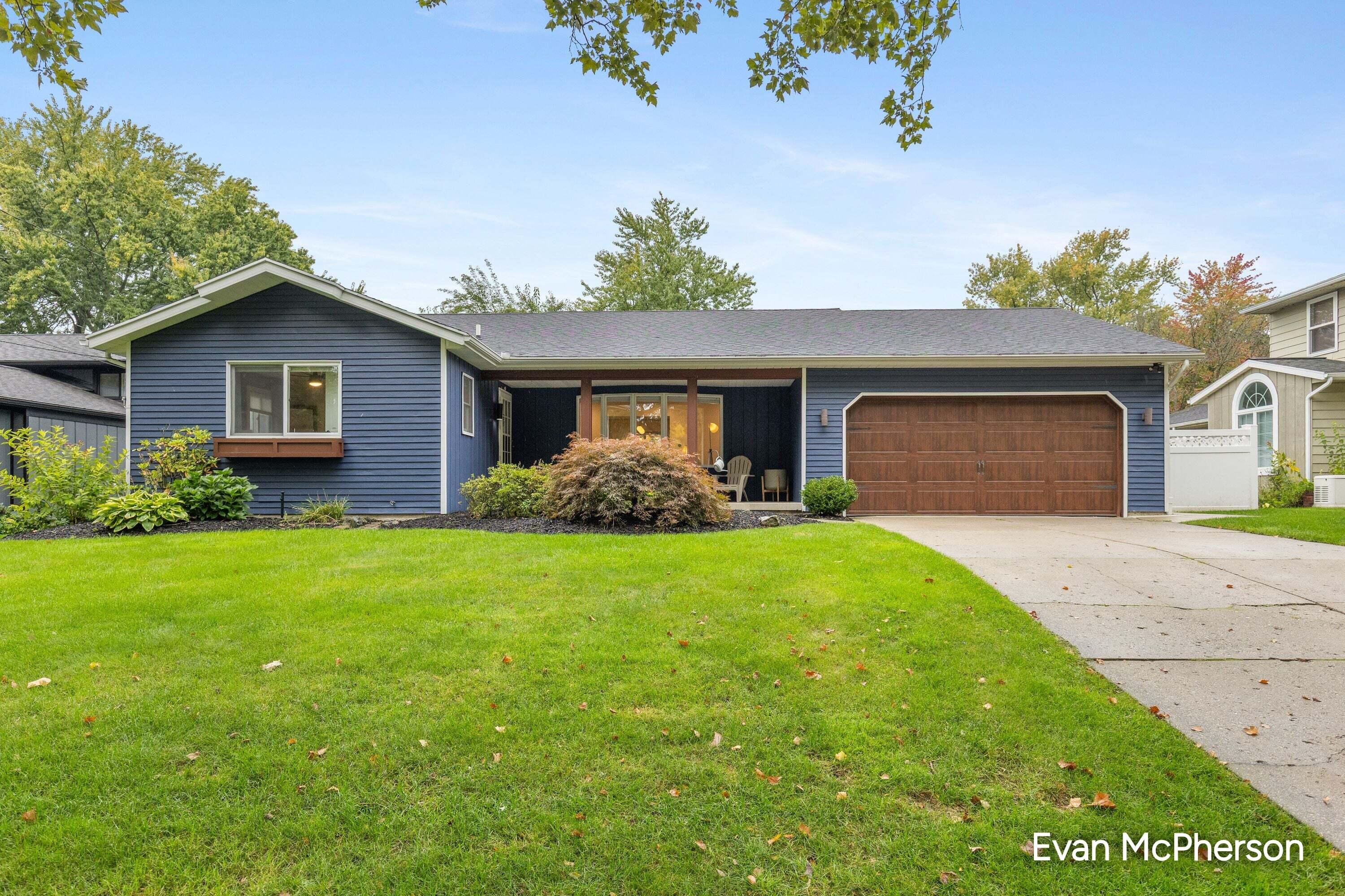 1805 Edgewood Avenue SE Grand Rapids MI 49506